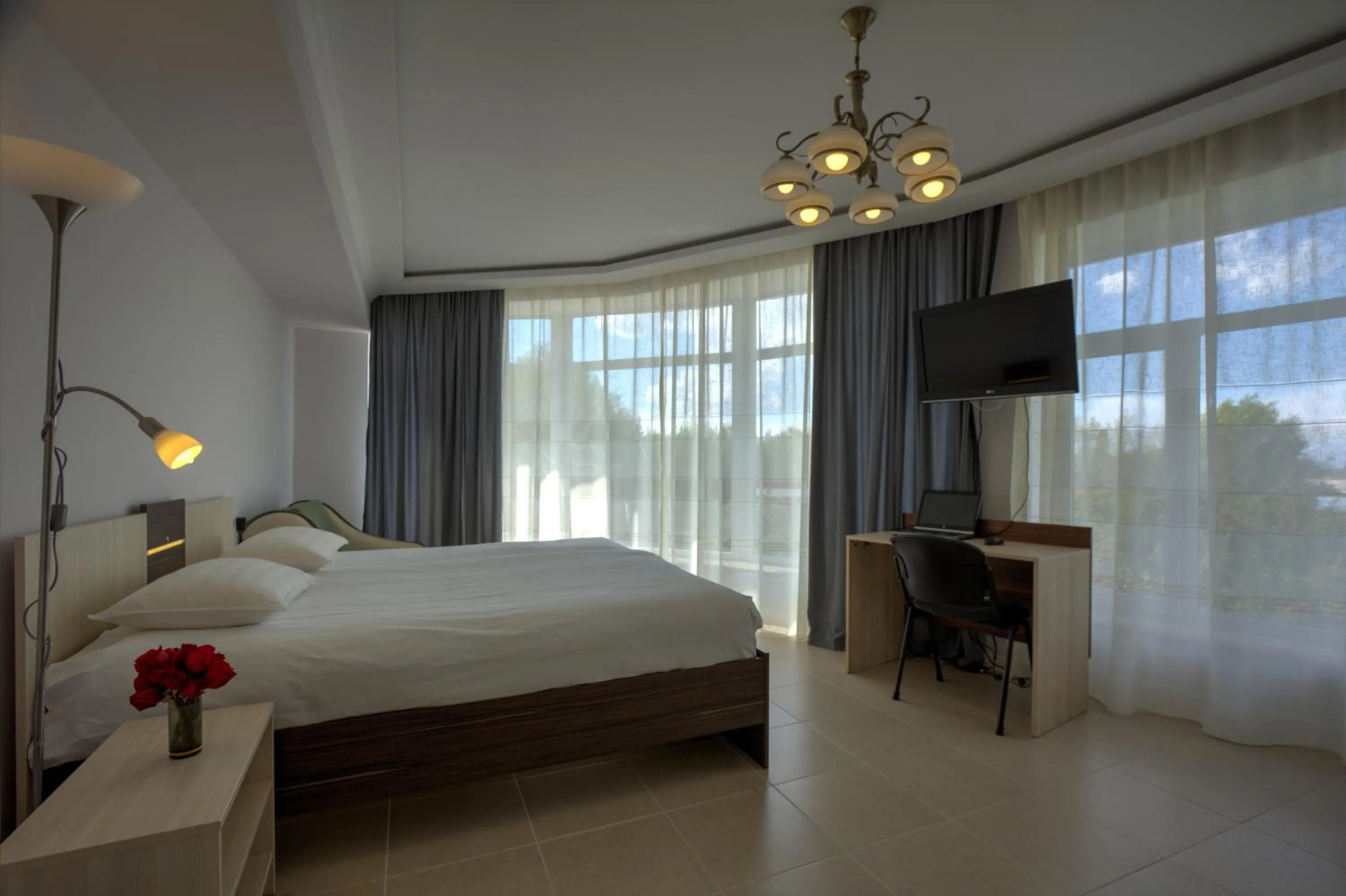 Green Yard Hotel
