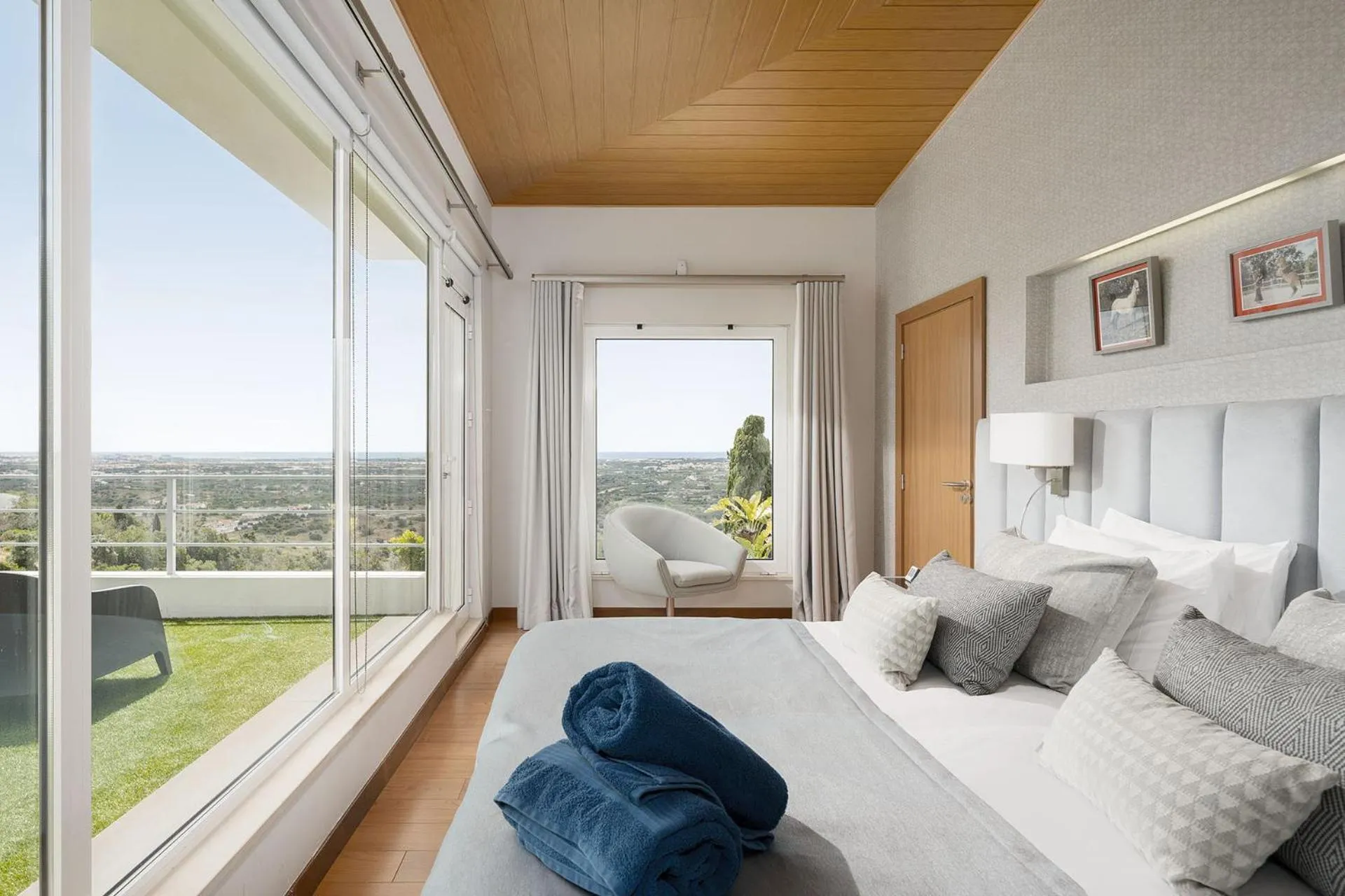 Bed in Villa Mebahel - Boliqueime