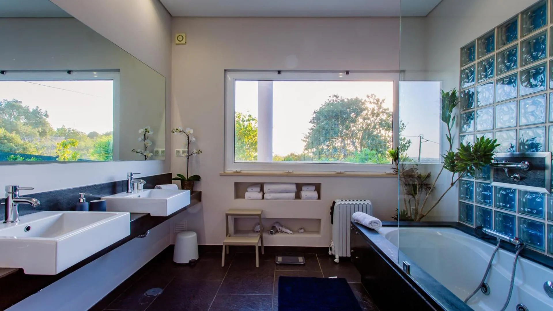 Bathroom in Villa Mebahel - Boliqueime