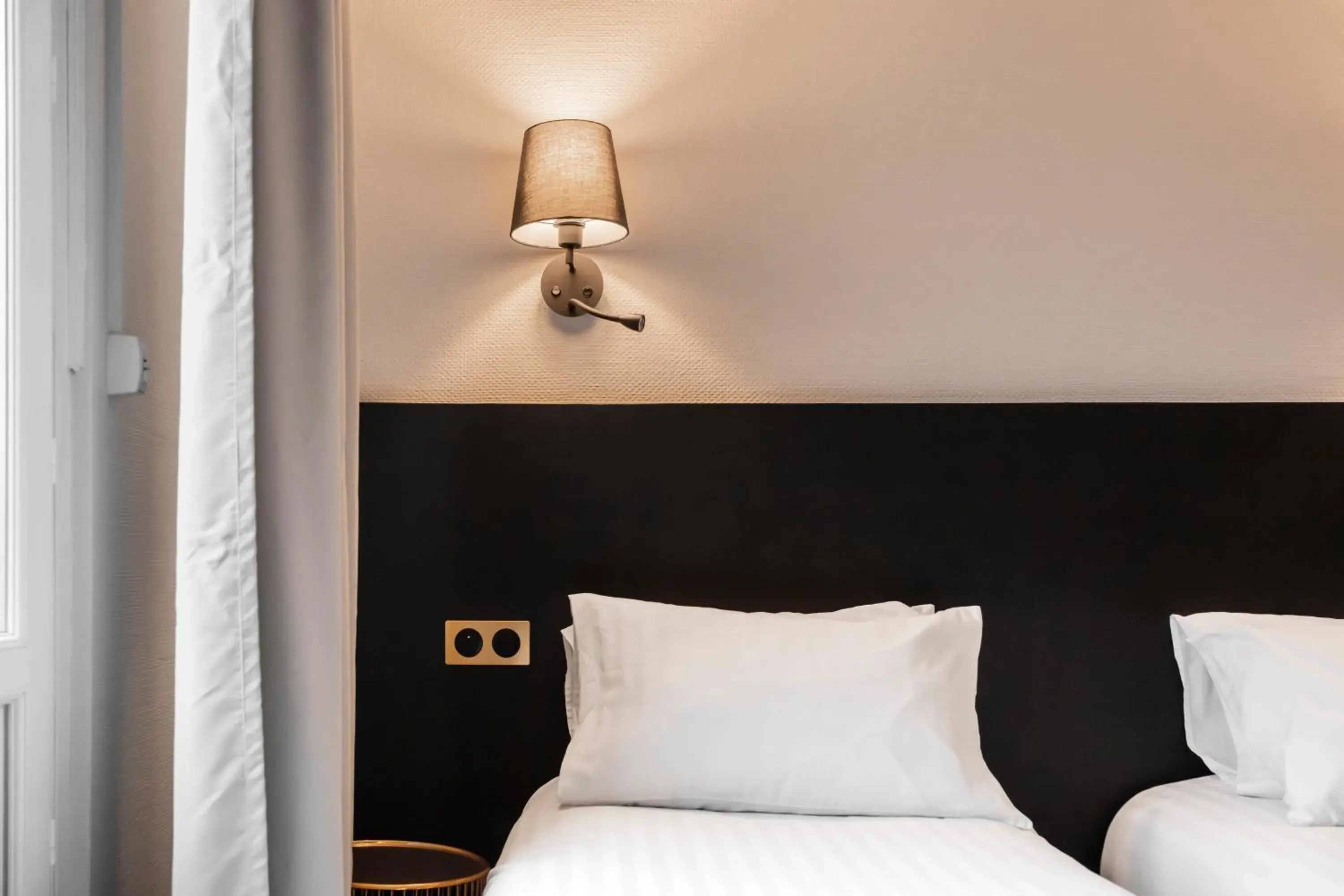 Standard Double Room in Hôtel du Parc Thionville Centre Standard Double Room in Hôtel du Parc Thionville Centre