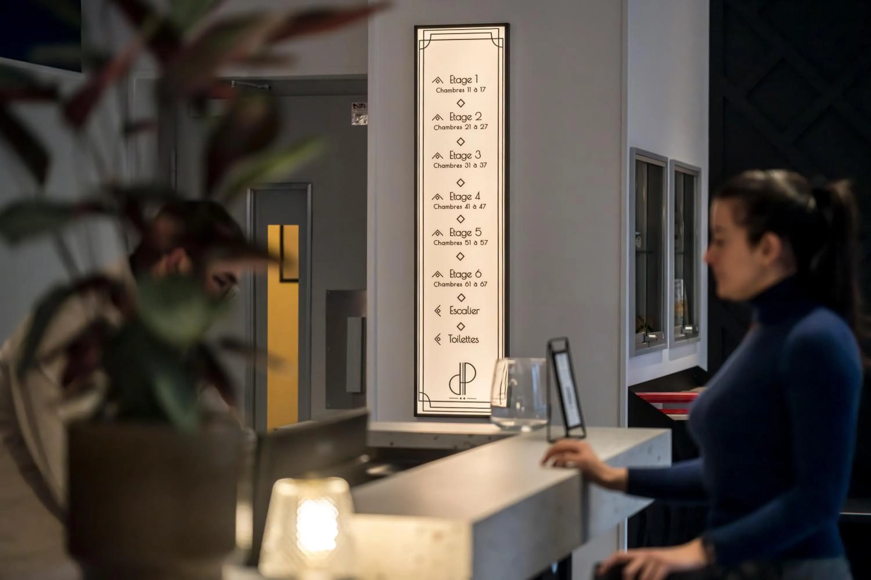 Lobby or reception in Hôtel du Parc Thionville Centre