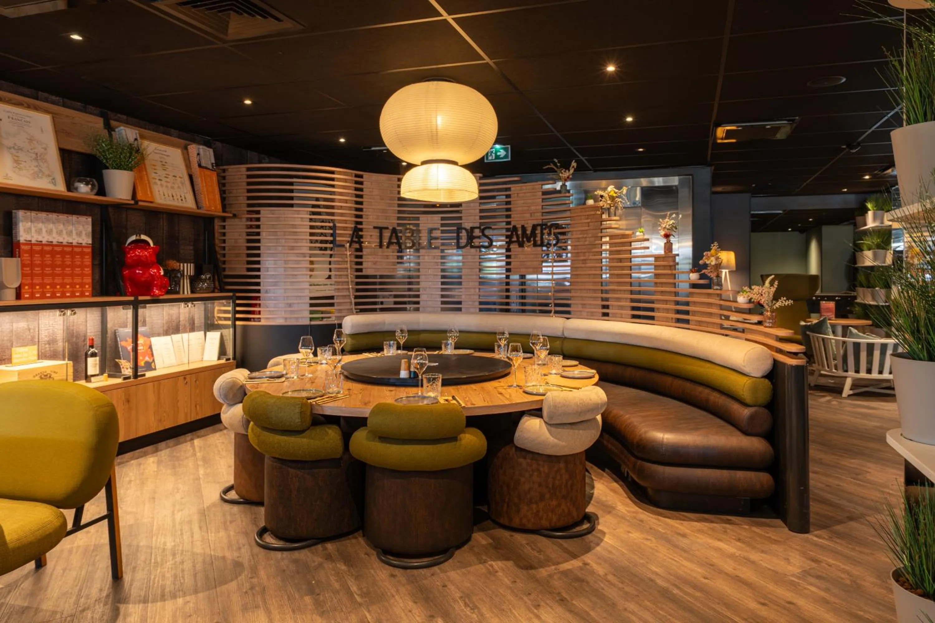 Restaurant/places to eat in Novotel Bordeaux Centre Ville