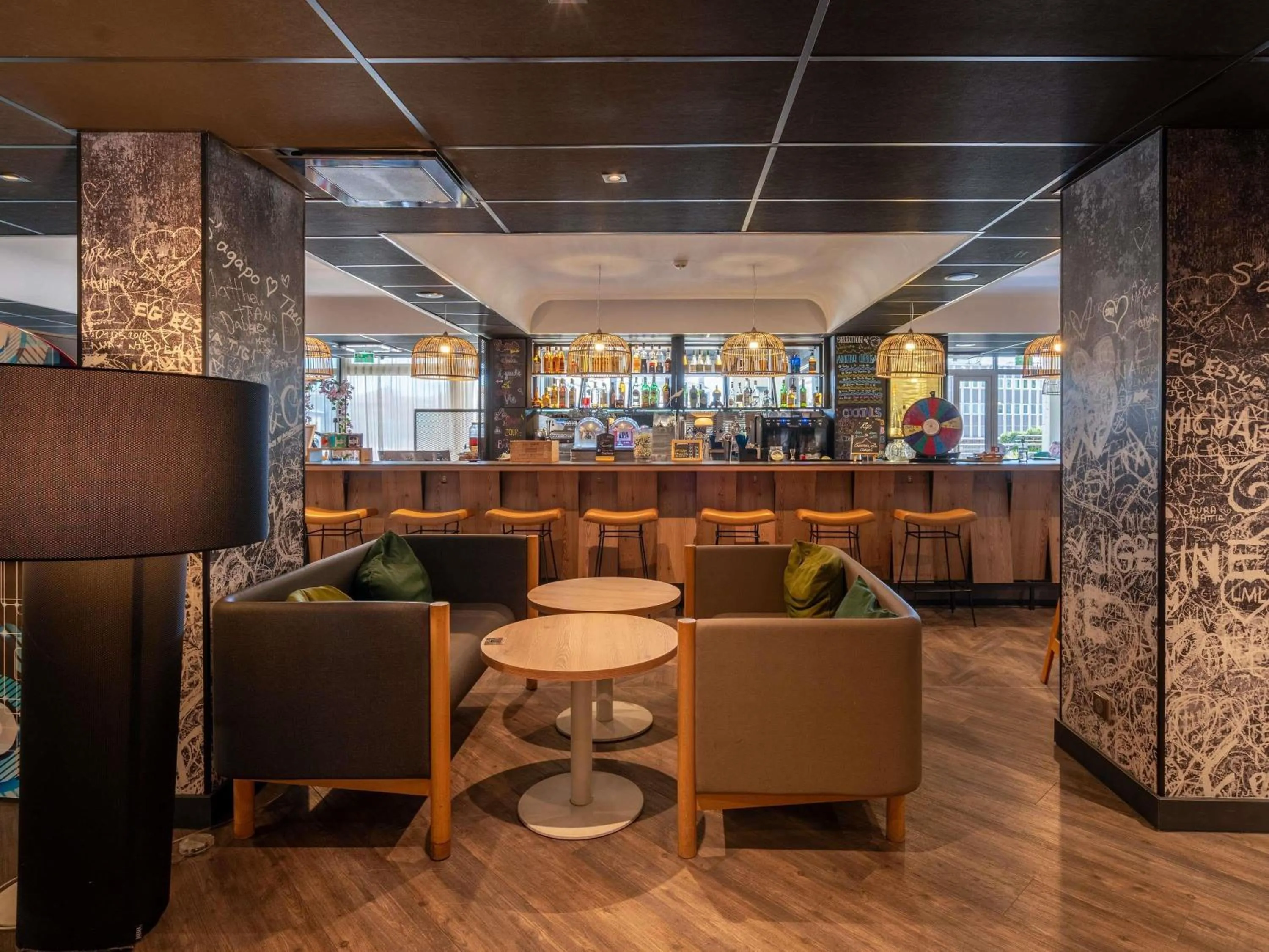 Lounge or bar in Novotel Bordeaux Centre Ville