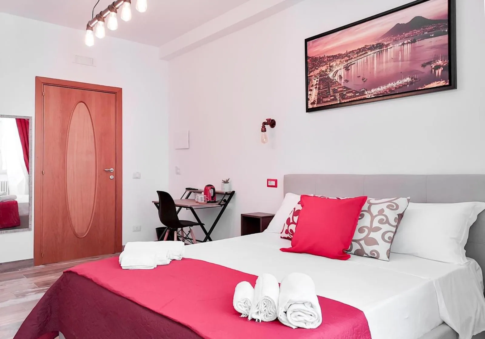 Bed in Calenda Suite