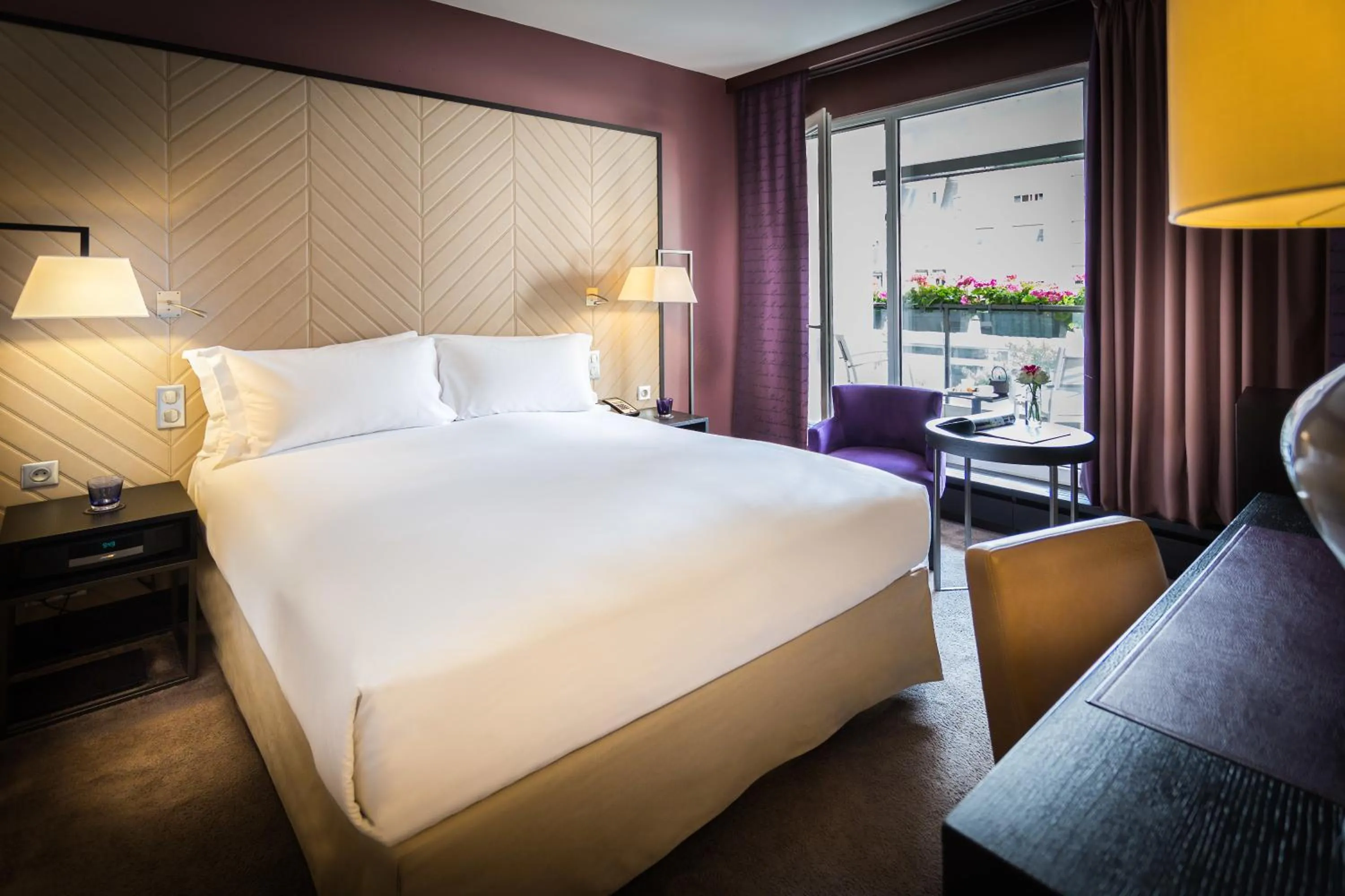 Bed in Sofitel Strasbourg Grande Ile