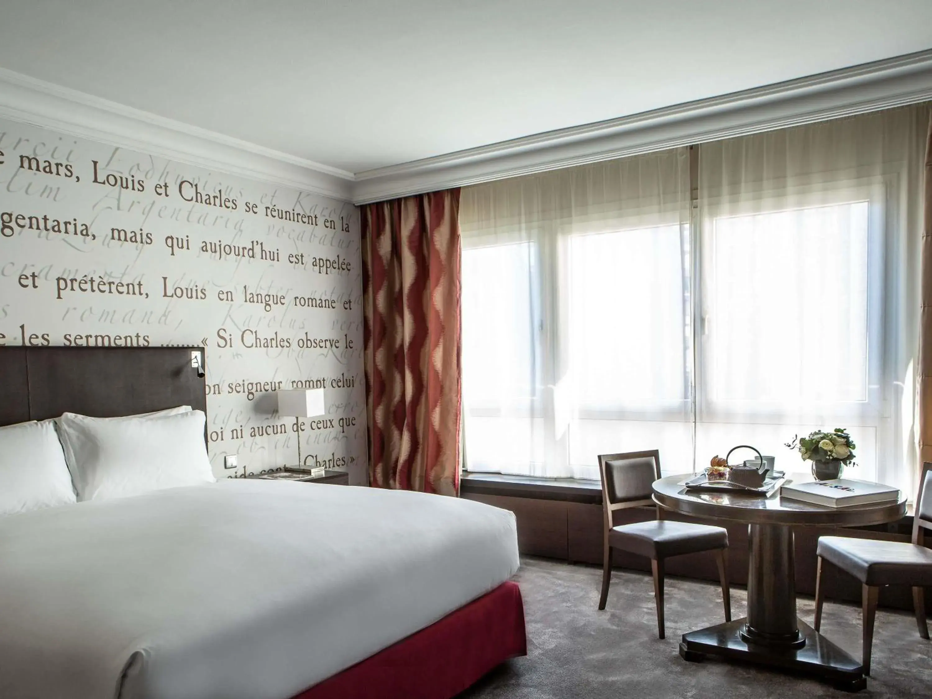 Luxury King or Twin Room with View in Sofitel Strasbourg Grande Ile Luxury King or Twin Room with View in Sofitel Strasbourg Grande Ile