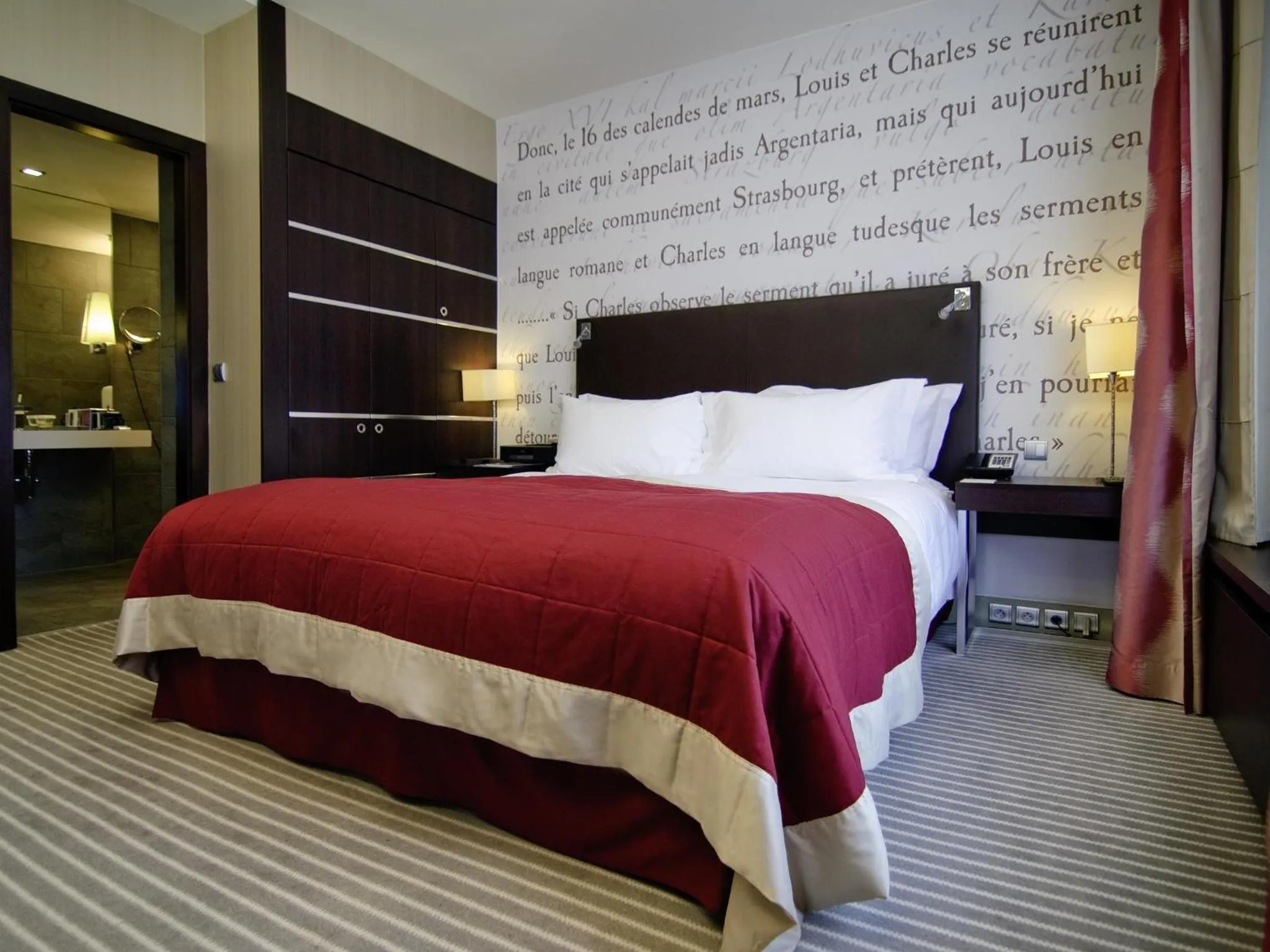 Photo of the whole room, Bed in Sofitel Strasbourg Grande Ile