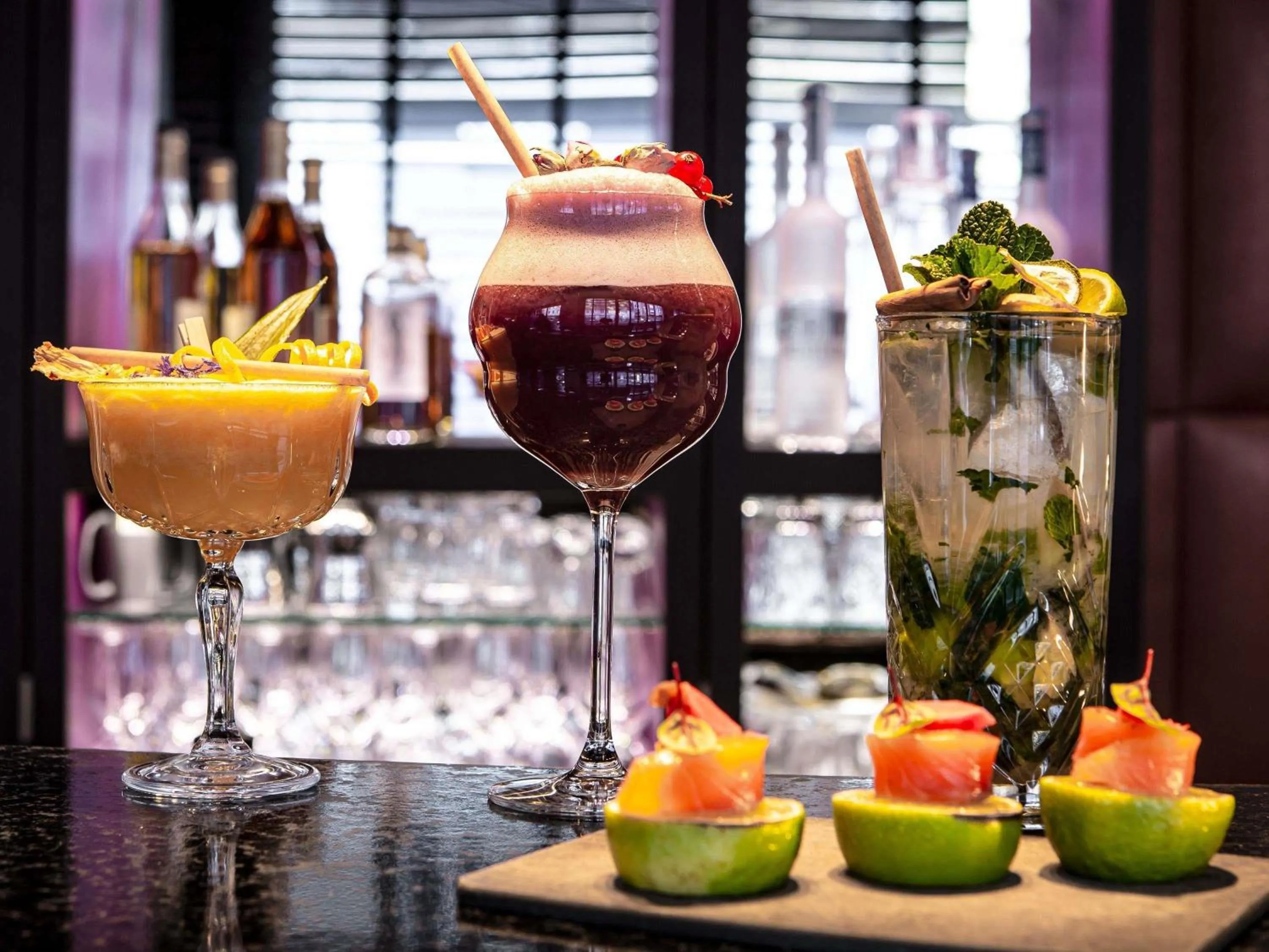 Lounge or bar in Sofitel Strasbourg Grande Ile