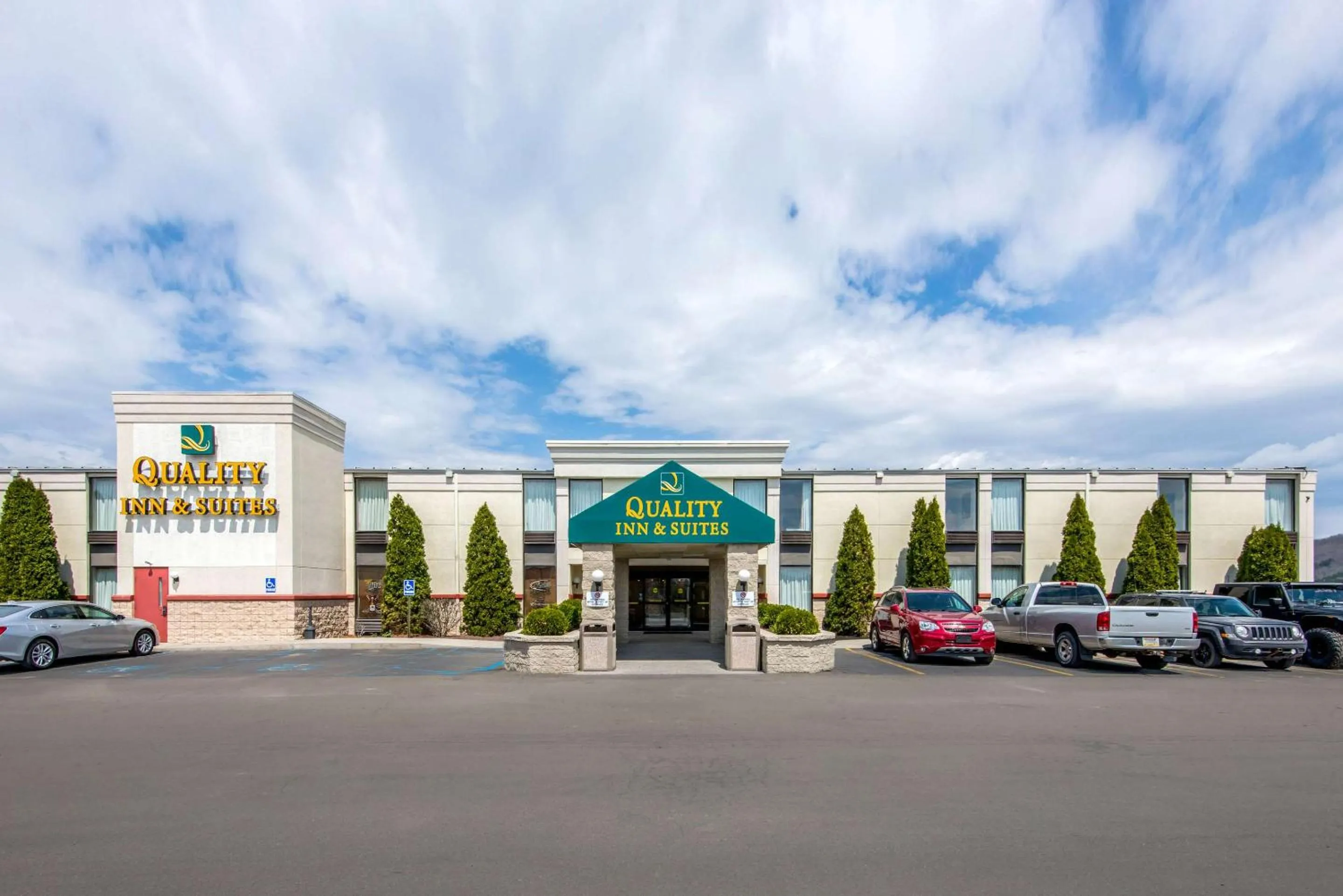 Property building in Quality Inn & Suites