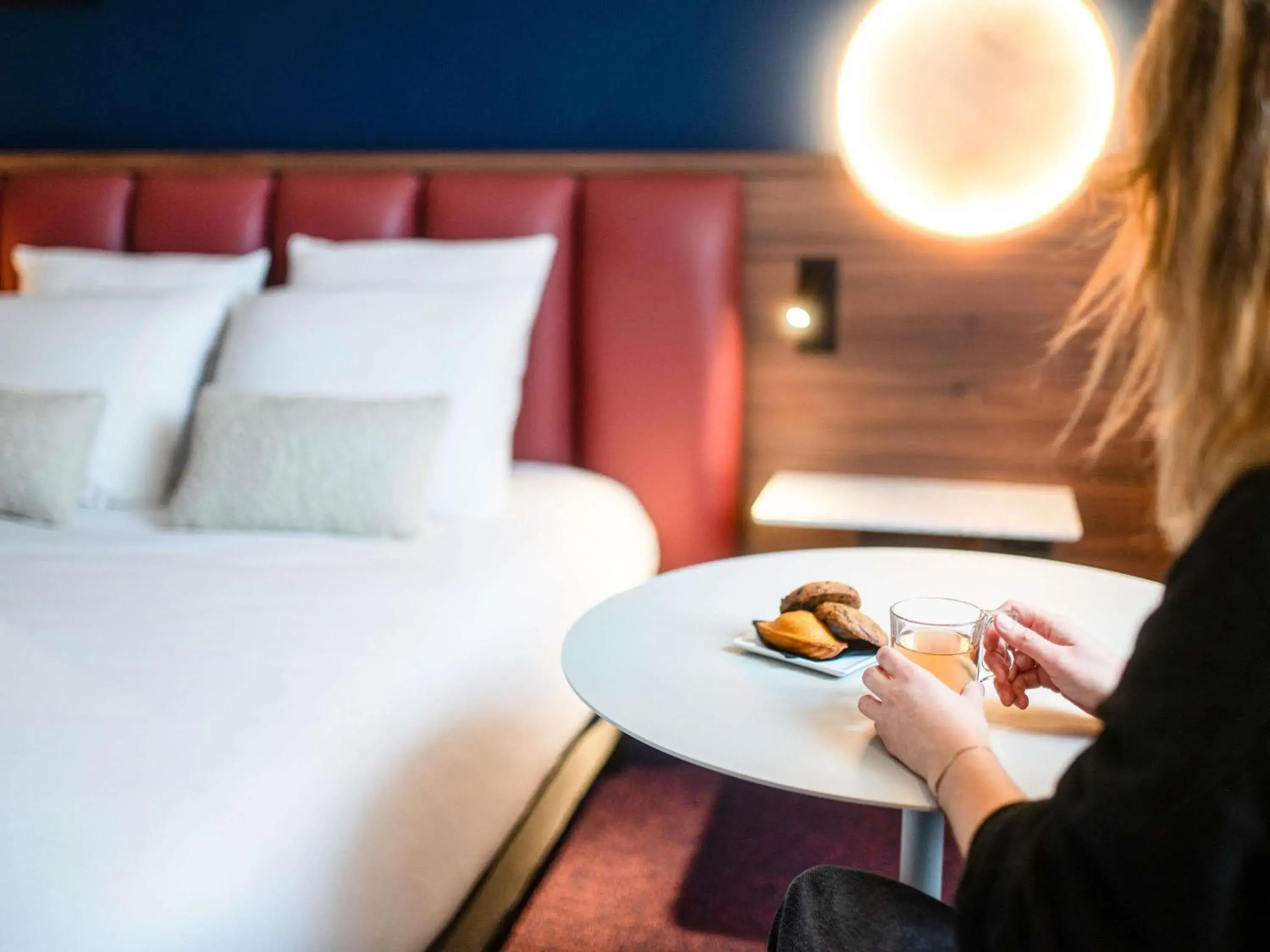 Bedroom, Bed in Mercure Caen Cote De Nacre Bedroom, Bed in Mercure Caen Cote De Nacre