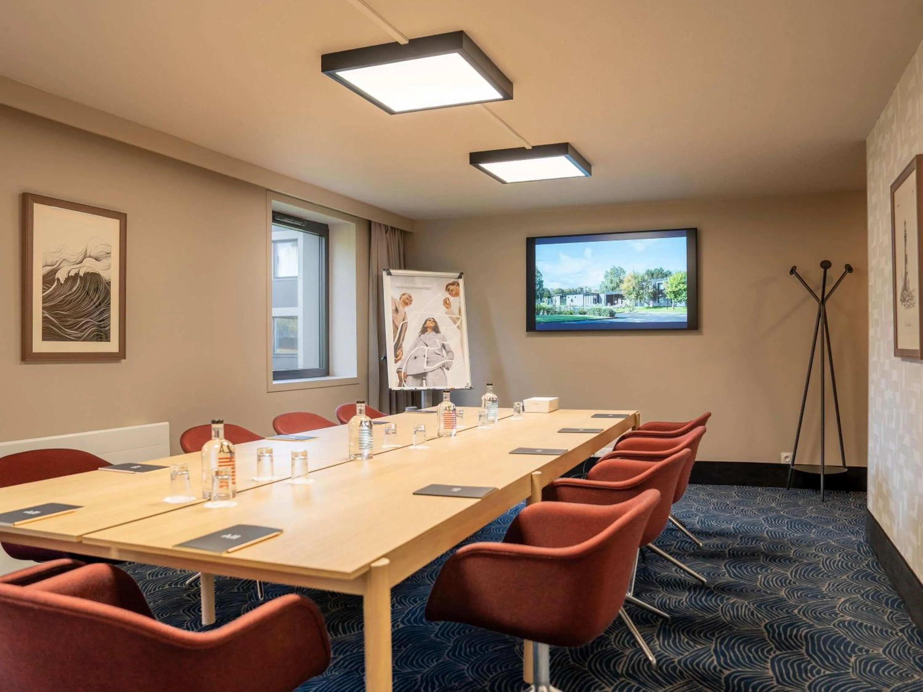 Meeting/conference room in Mercure Caen Cote De Nacre