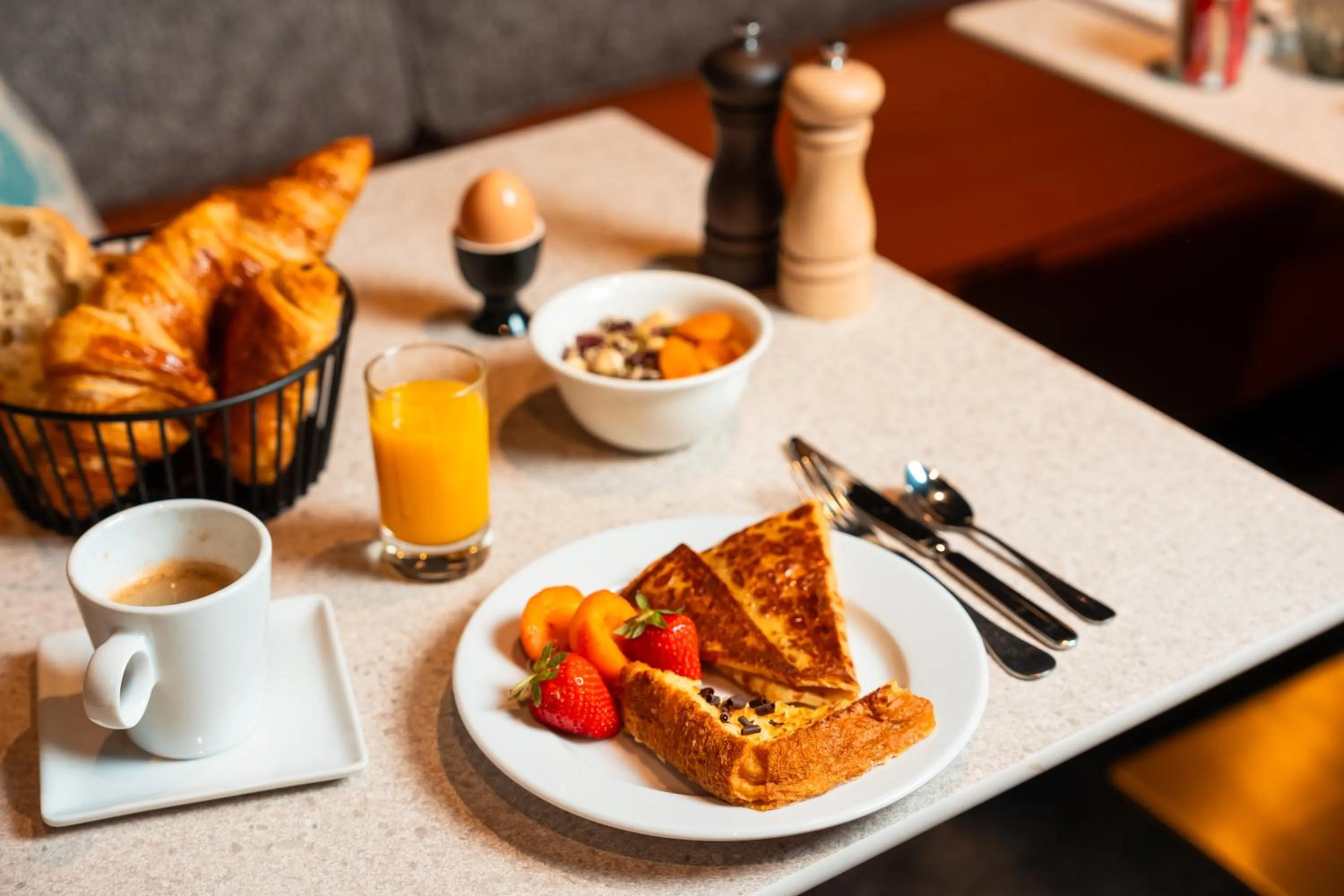 Breakfast in Mercure Caen Cote De Nacre