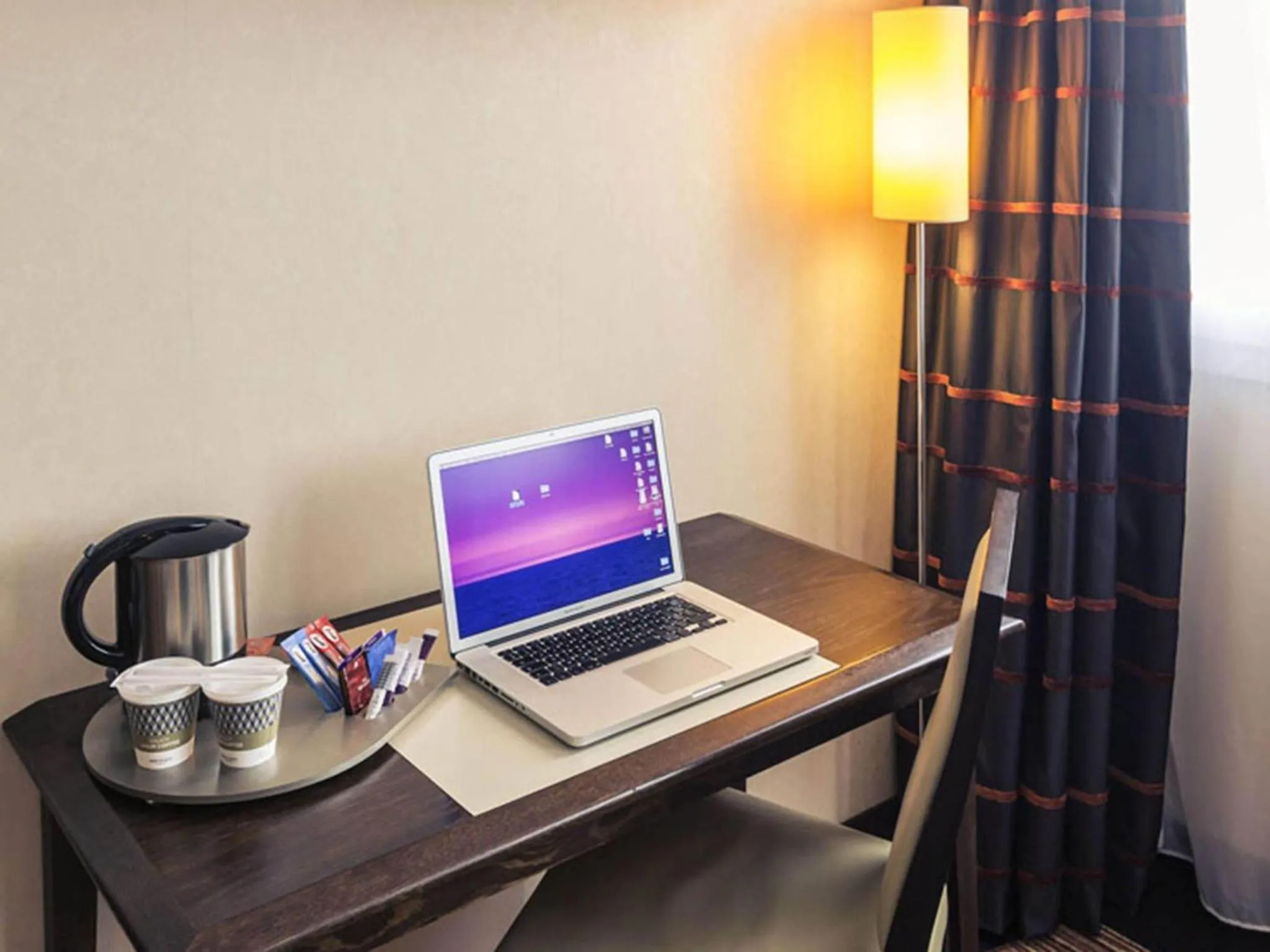 Bedroom in Hotel Mercure Rennes Cesson