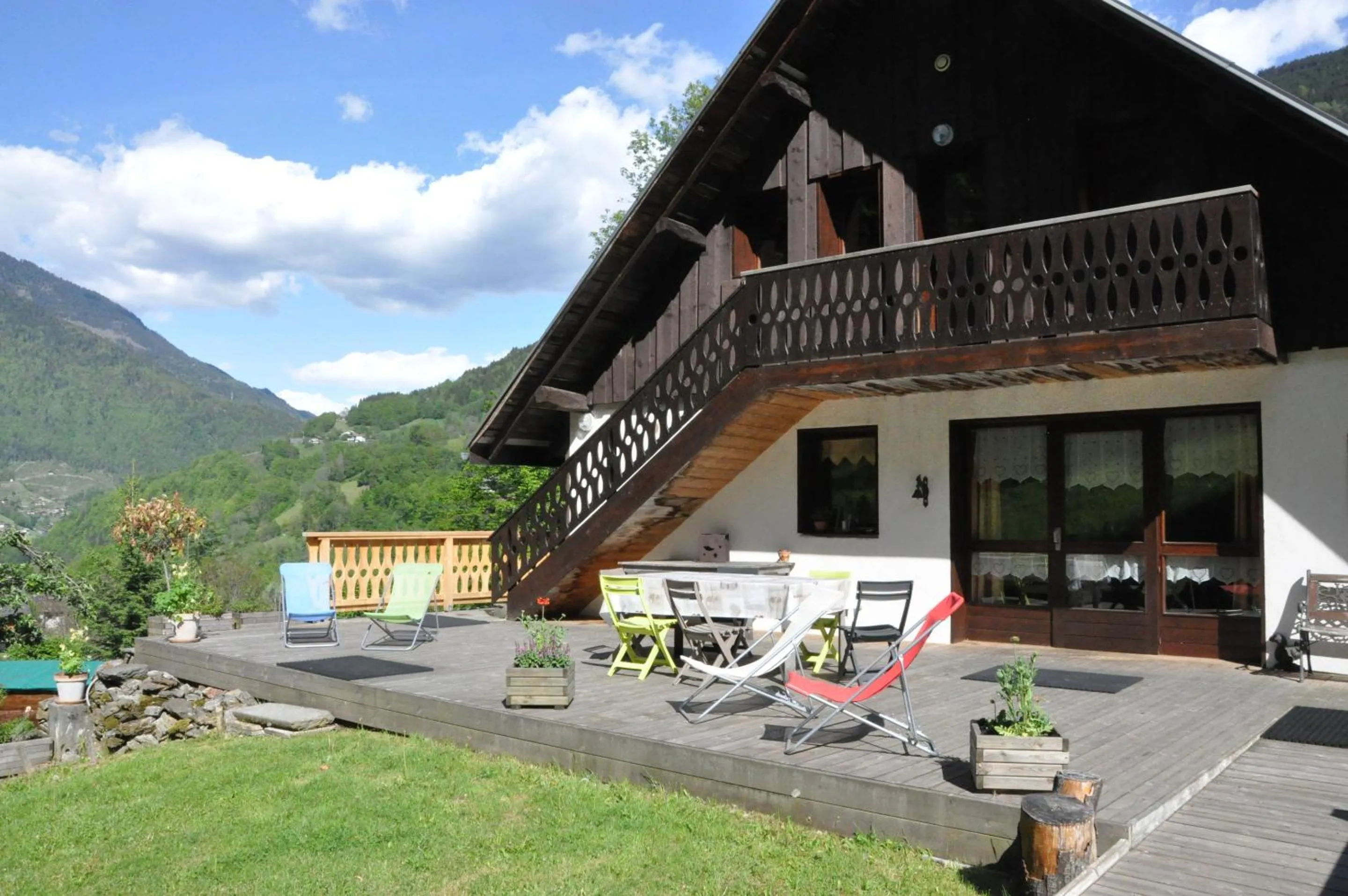 Property building in La Grange Aux Loups