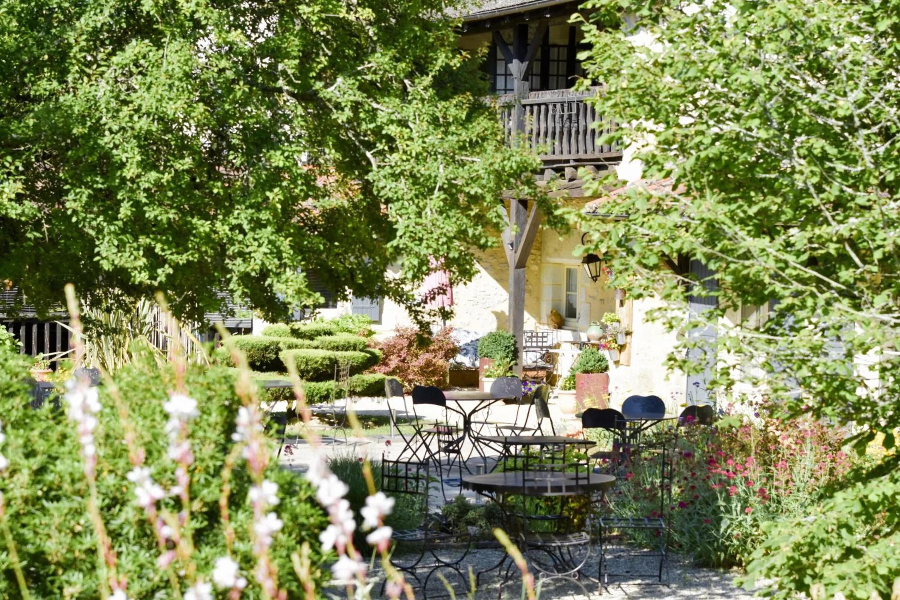 Patio in Le Mas Des Bories - Grand Perigueux