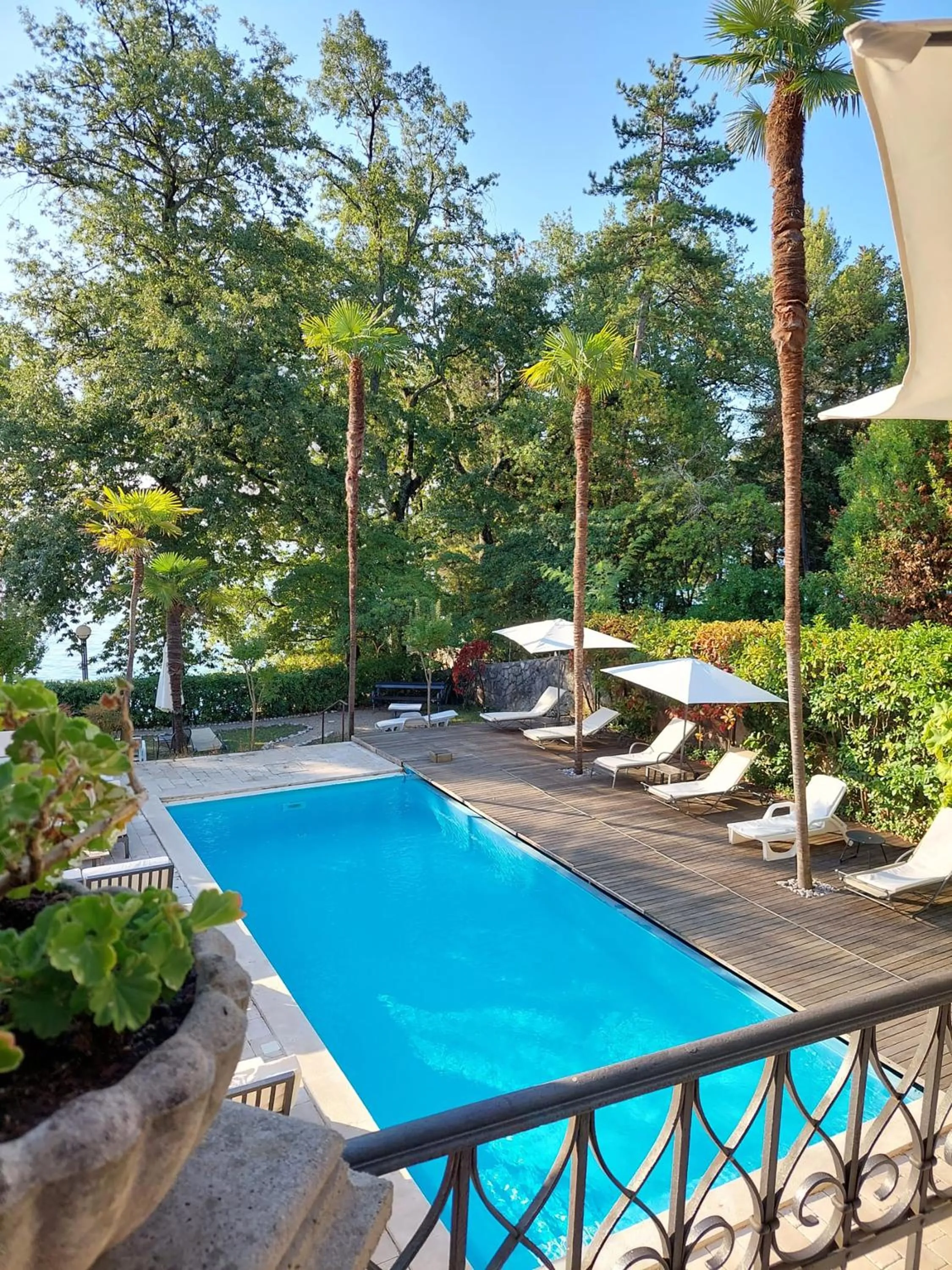 Swimming pool in Hotel Villa Astra