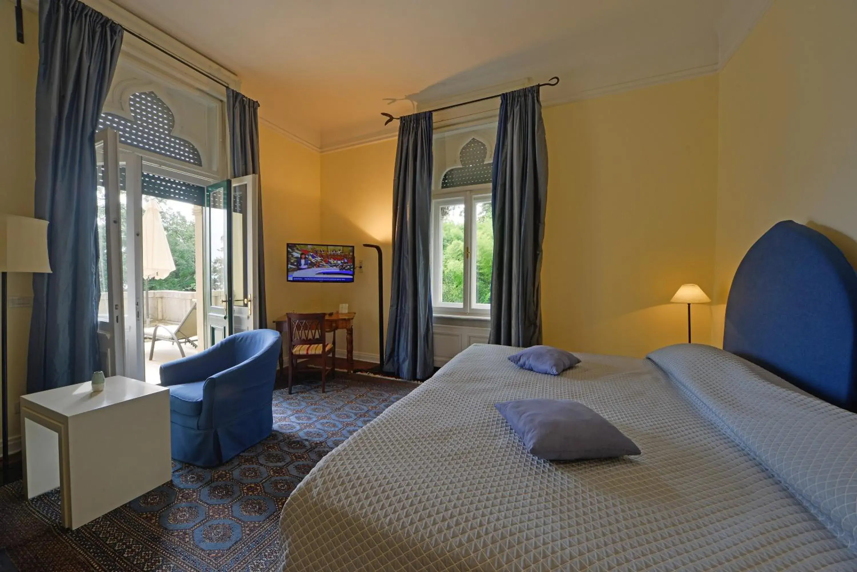 Bedroom, Bed in Hotel Villa Astra Bedroom, Bed in Hotel Villa Astra