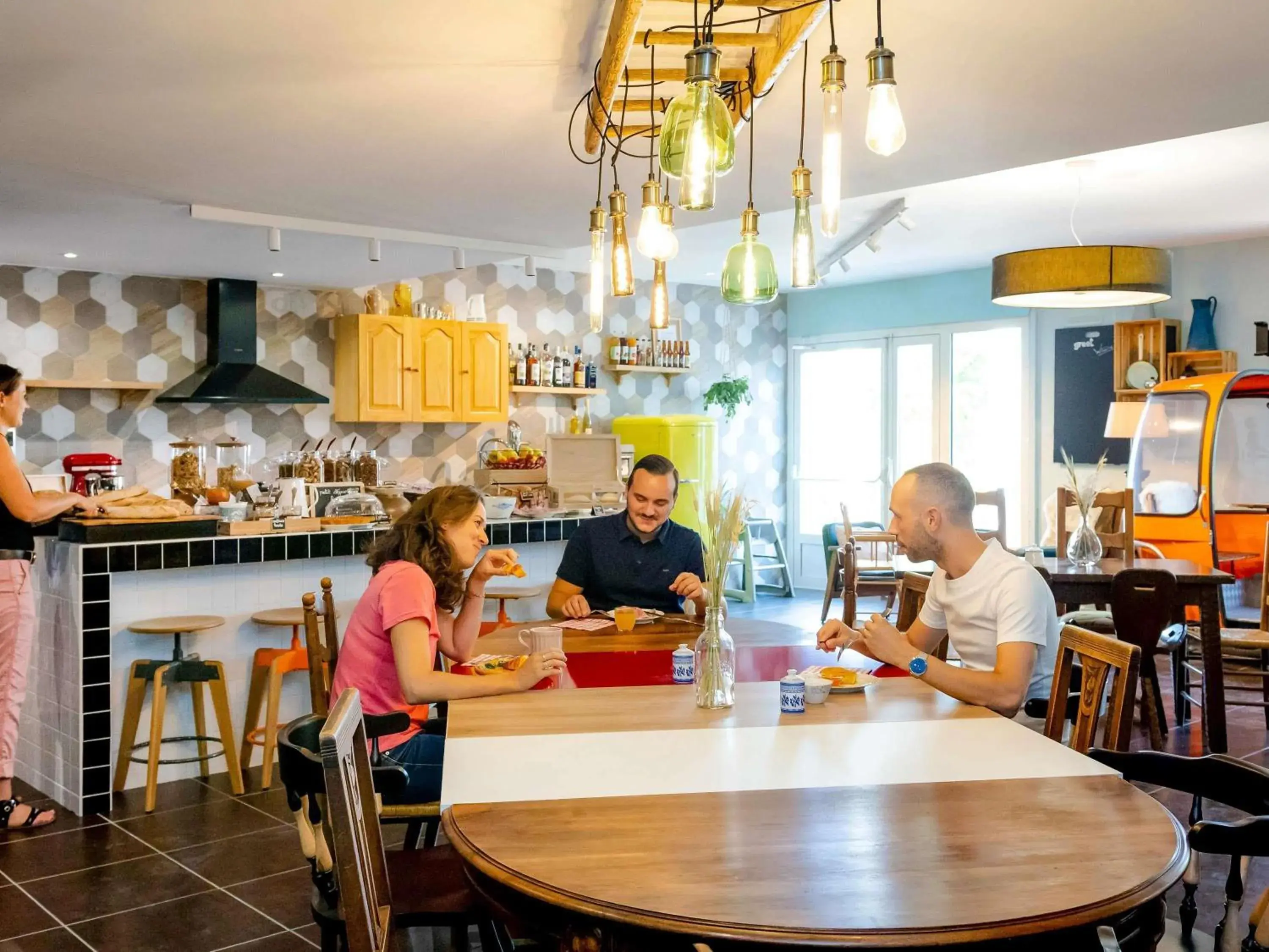 Breakfast in greet hôtel Annecy Cran-Gevrier by Accor Breakfast in greet hôtel Annecy Cran-Gevrier by Accor