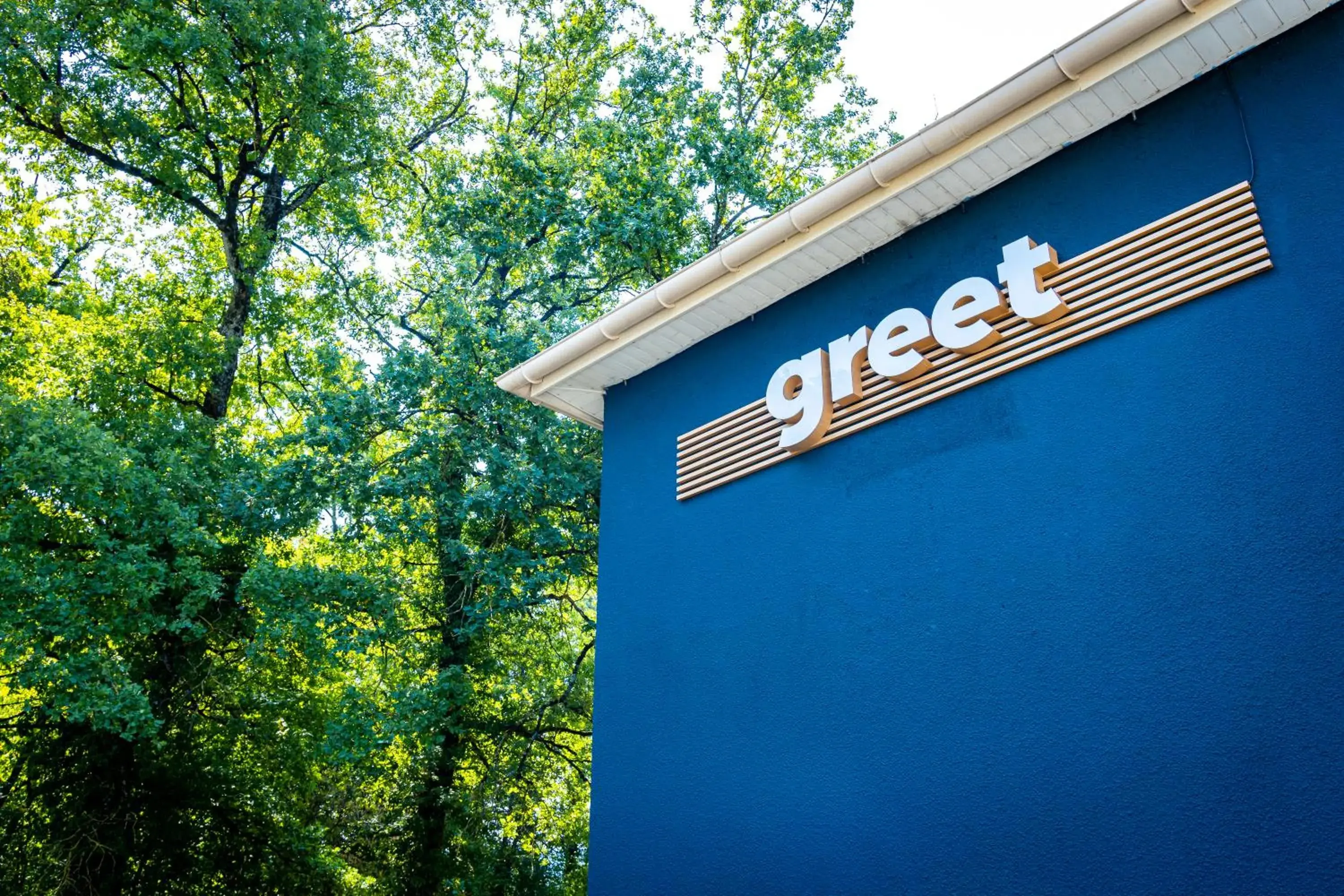 Property building in greet hôtel Annecy Cran-Gevrier by Accor Property building in greet hôtel Annecy Cran-Gevrier by Accor