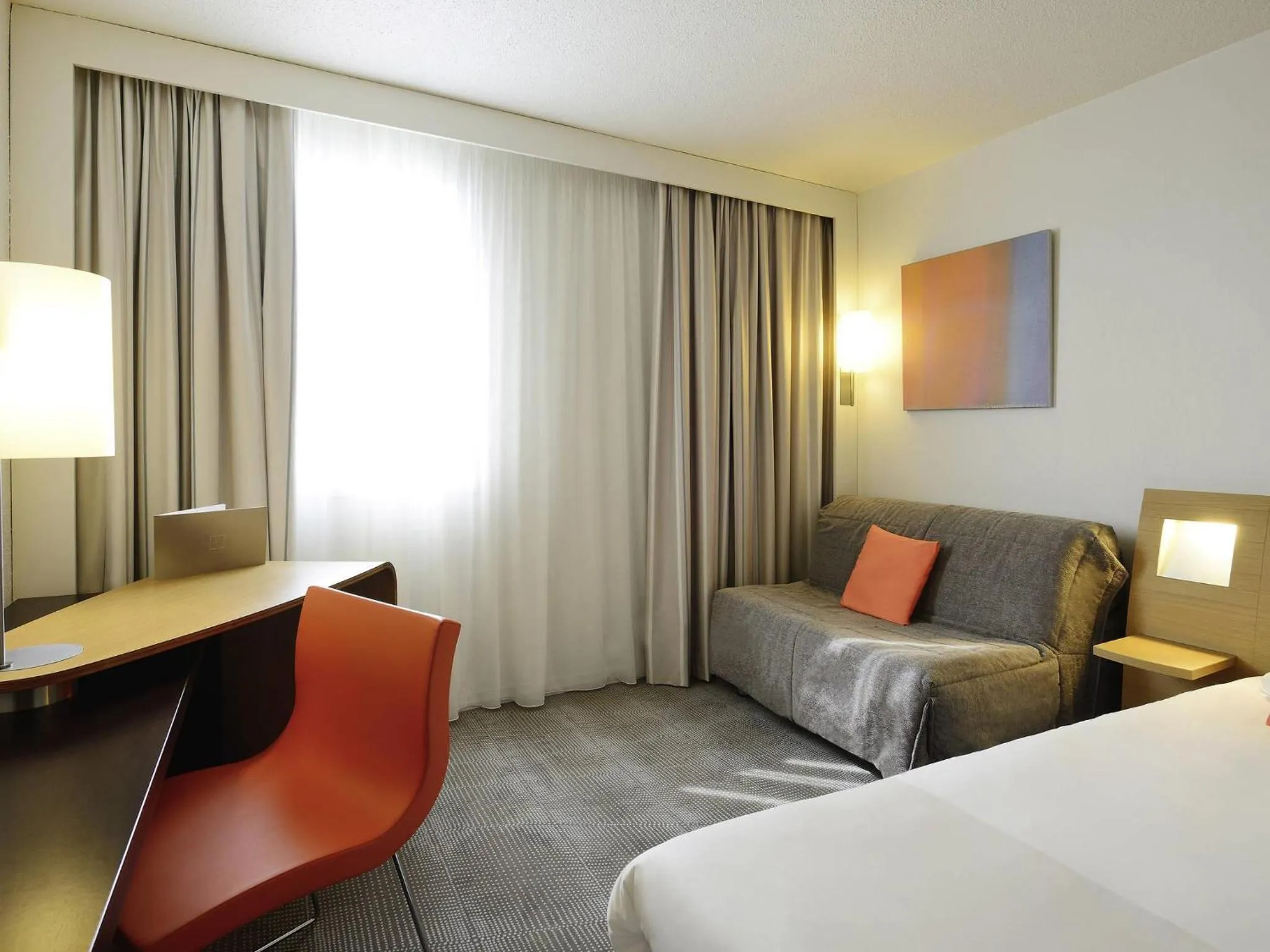 Bedroom, Bed in Novotel Marseille Vieux Port