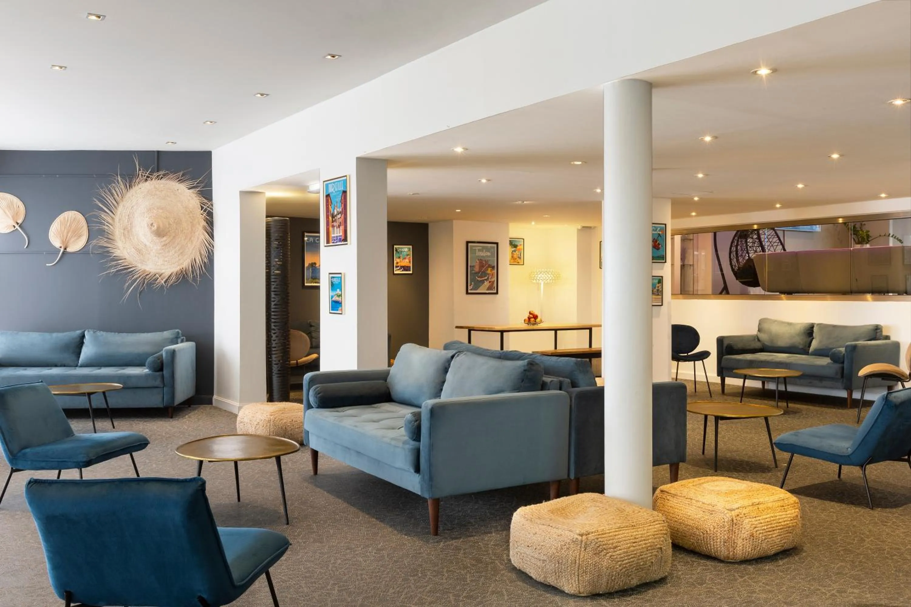 Lobby or reception in Novotel Marseille Vieux Port