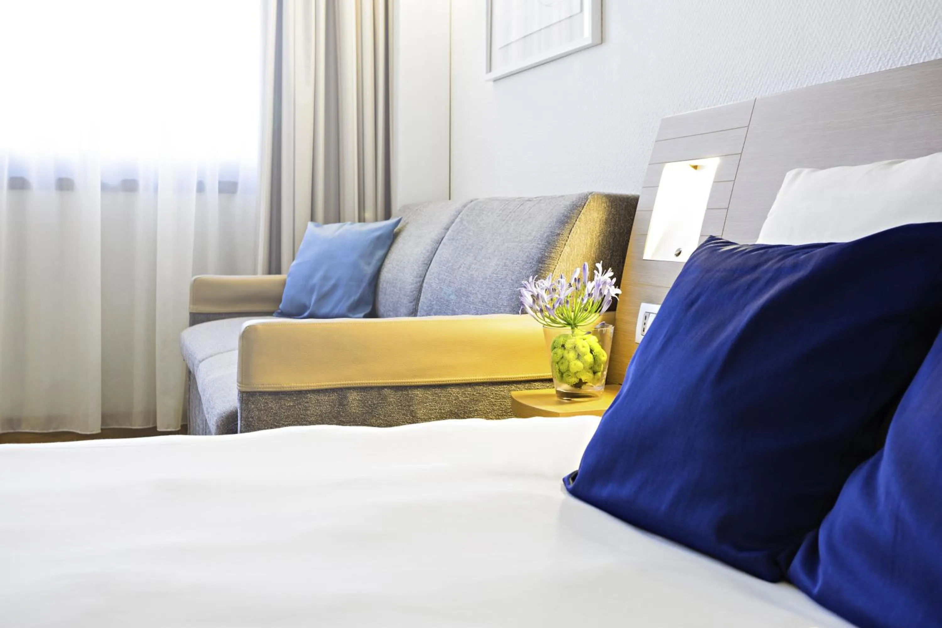 Decorative detail, Bed in Novotel Marseille Vieux Port