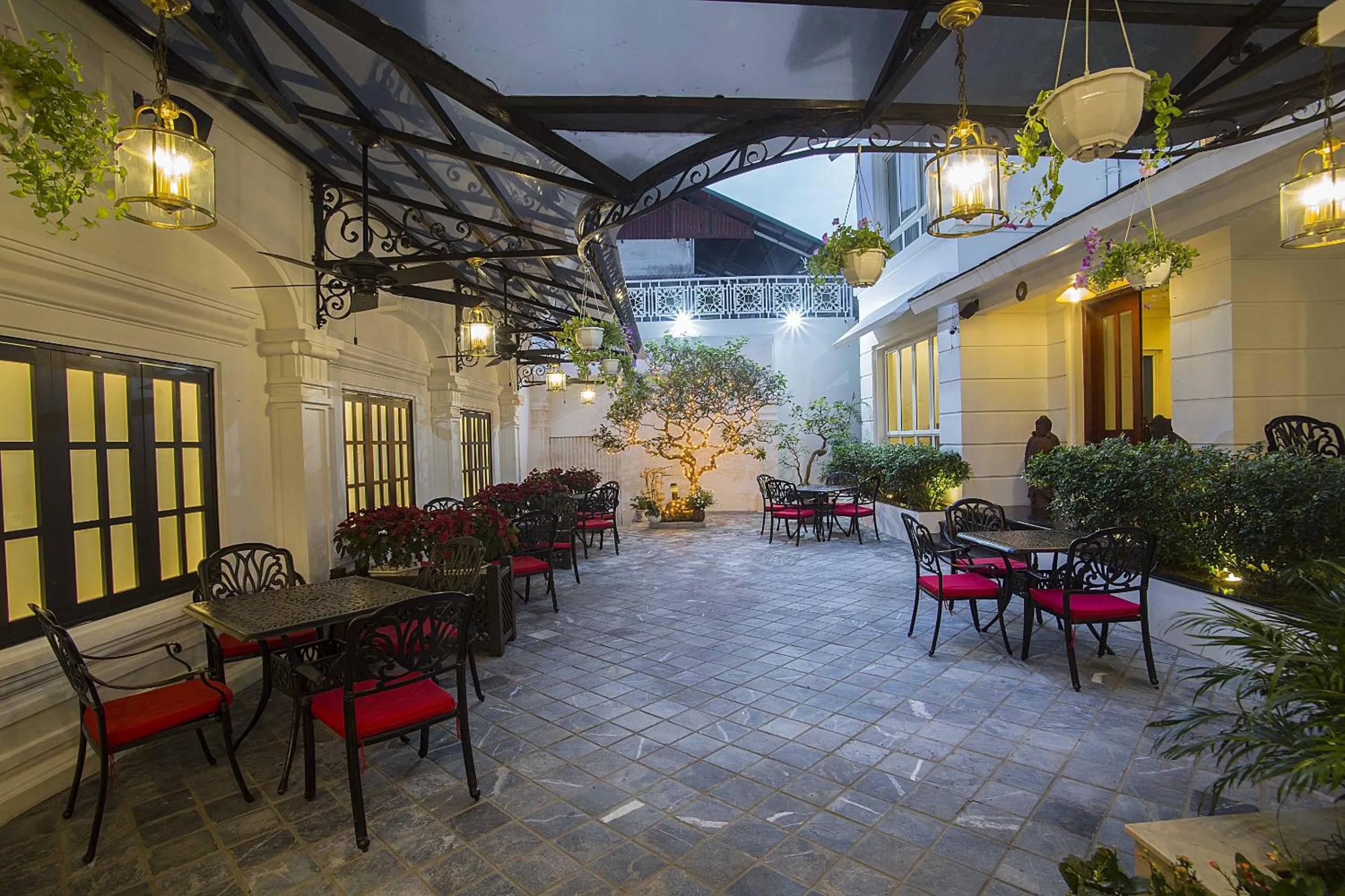 Property building, Restaurant/Places to Eat in New Era Hotel & Villa