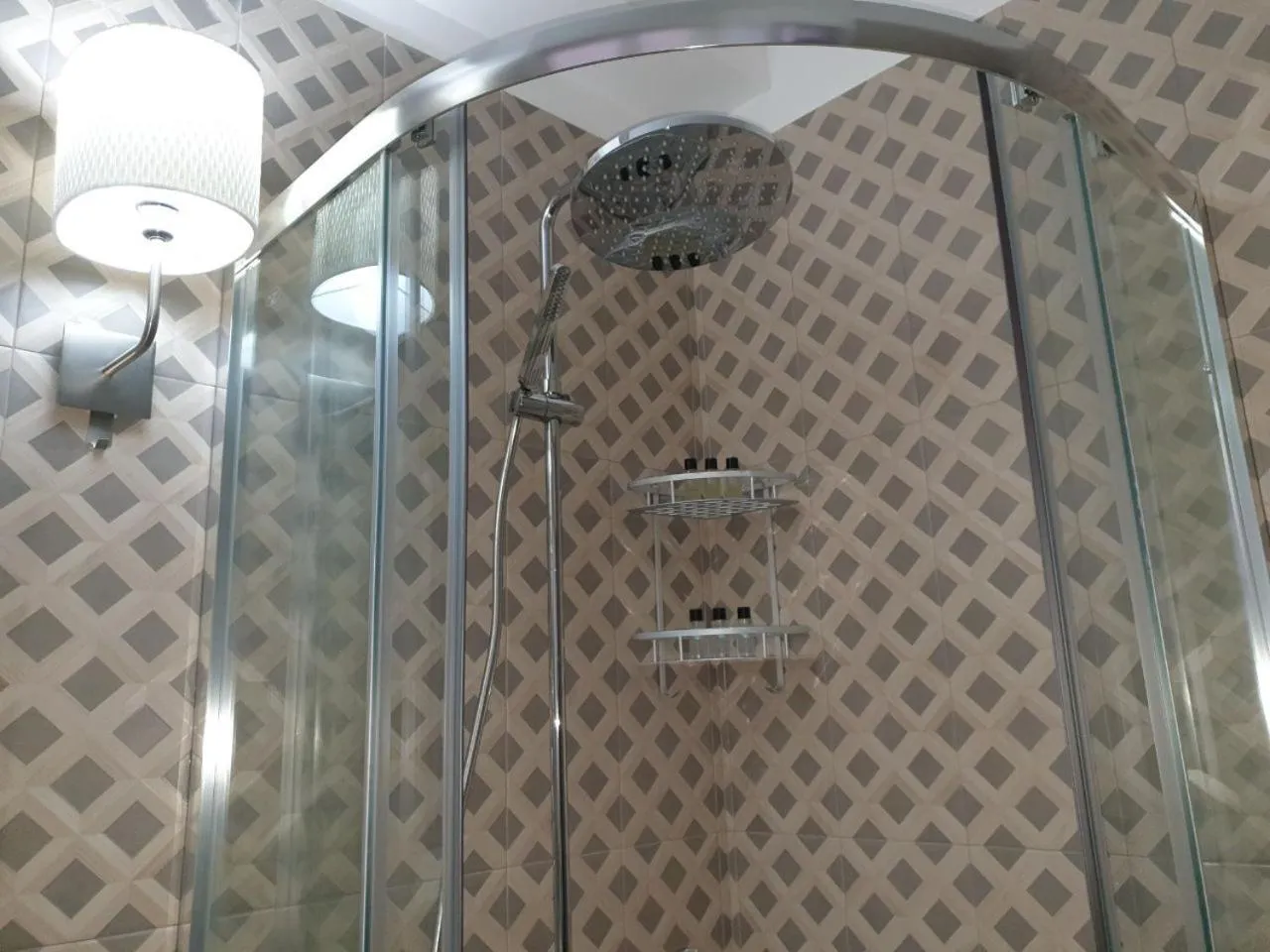 Shower in PINOTTO BNB
