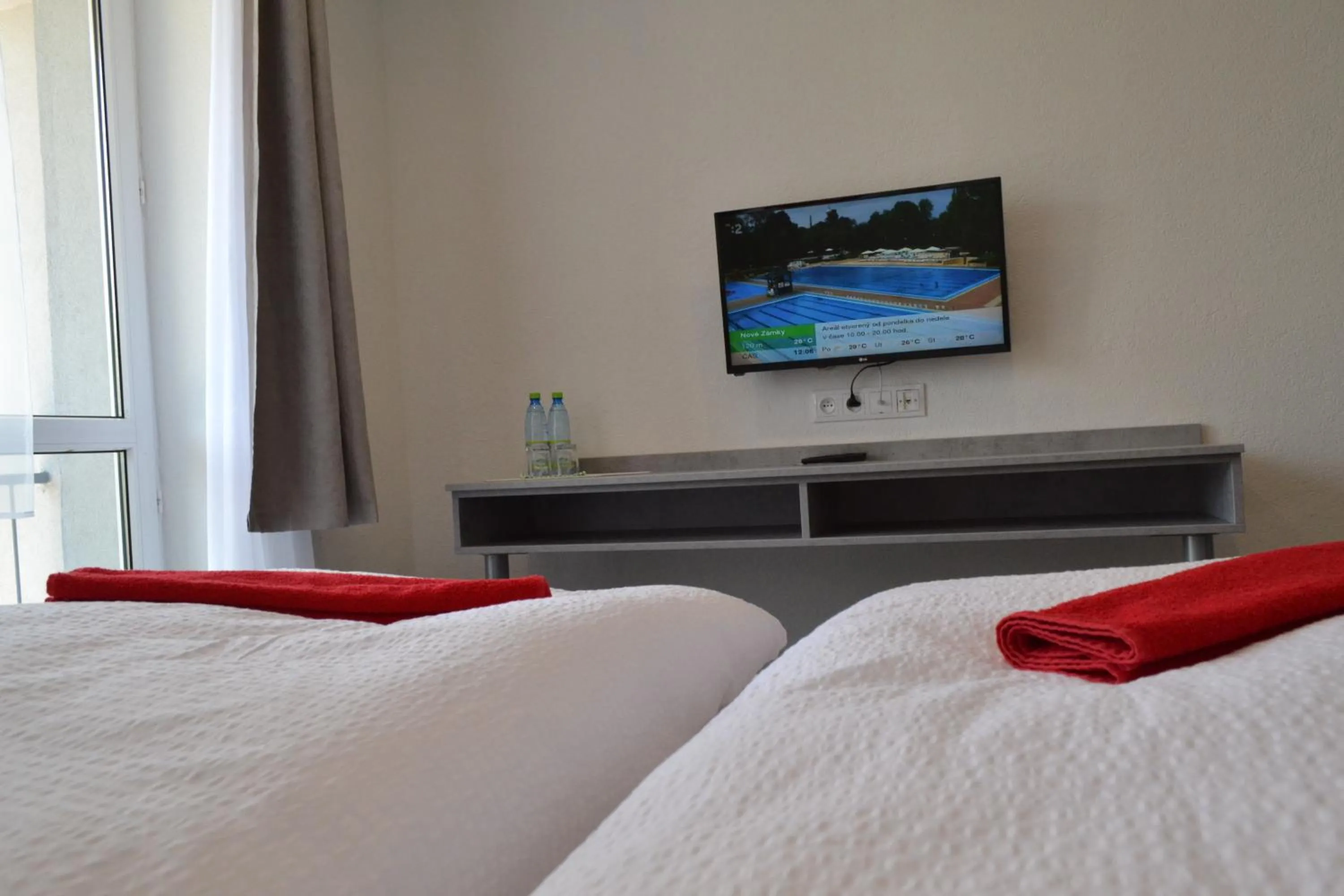 TV and multimedia, Bed in Garni Hotel 31