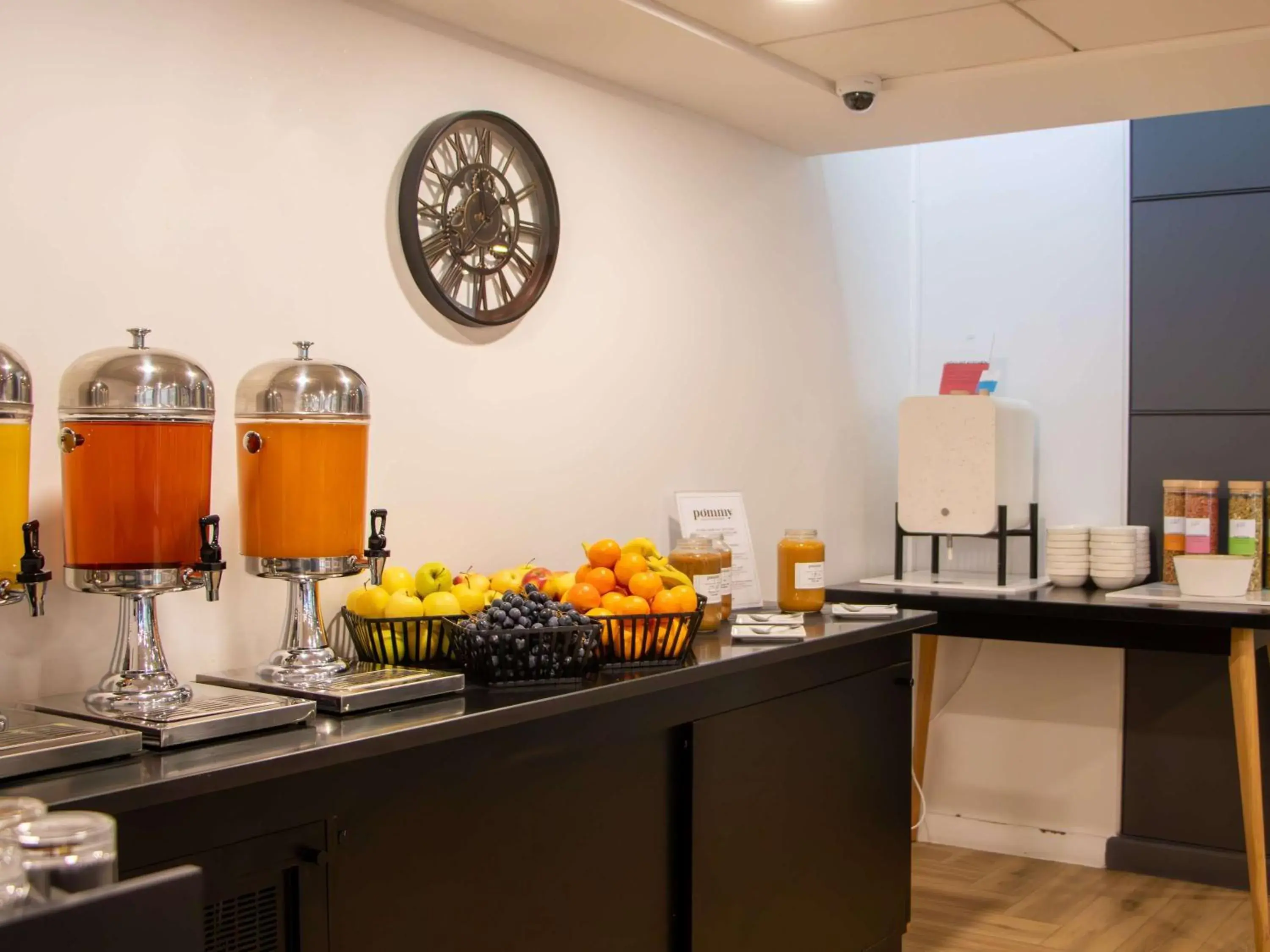 Breakfast in Mercure Paris Centre Tour Eiffel Breakfast in Mercure Paris Centre Tour Eiffel