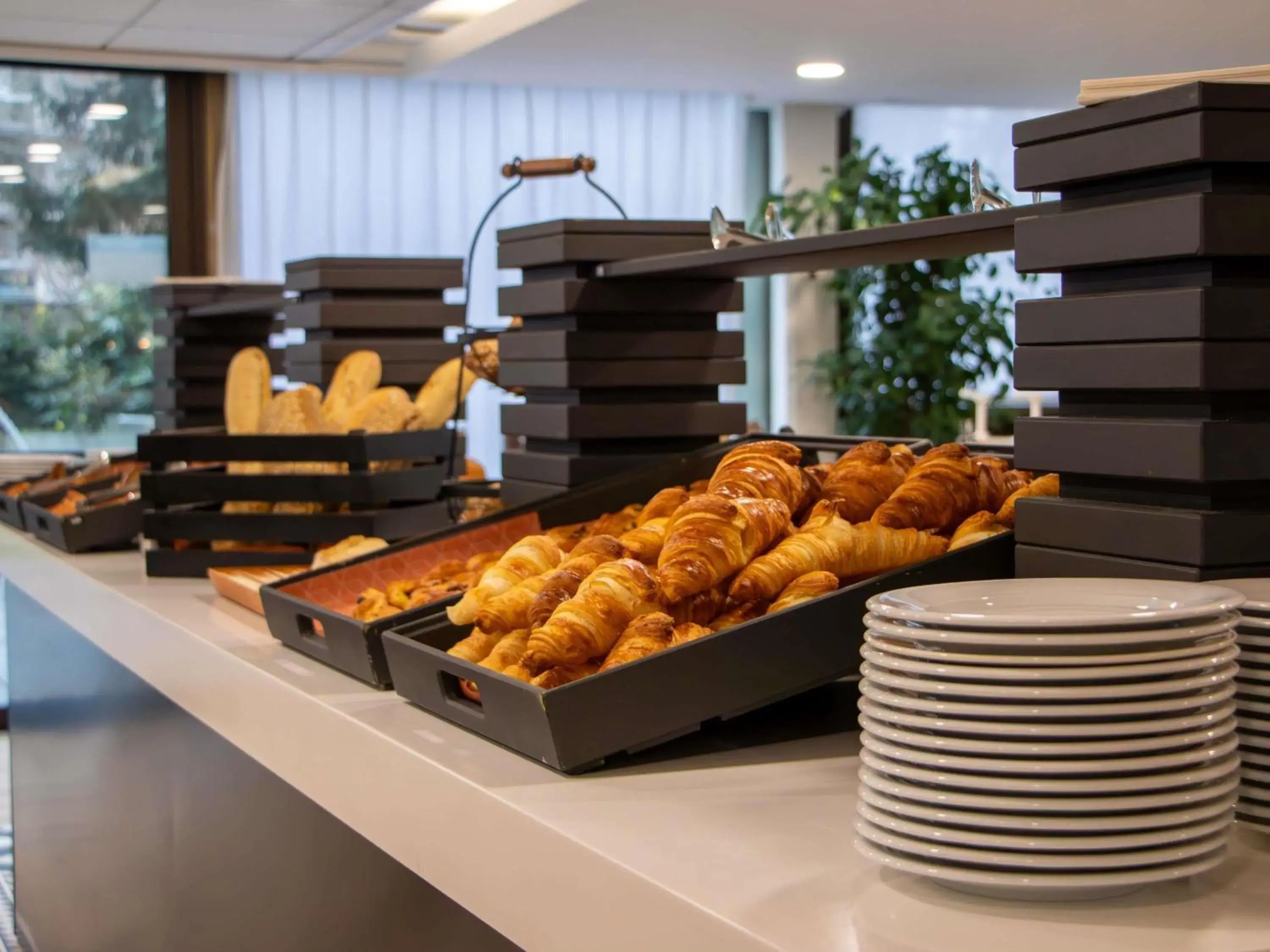 Breakfast in Mercure Paris Centre Tour Eiffel Breakfast in Mercure Paris Centre Tour Eiffel