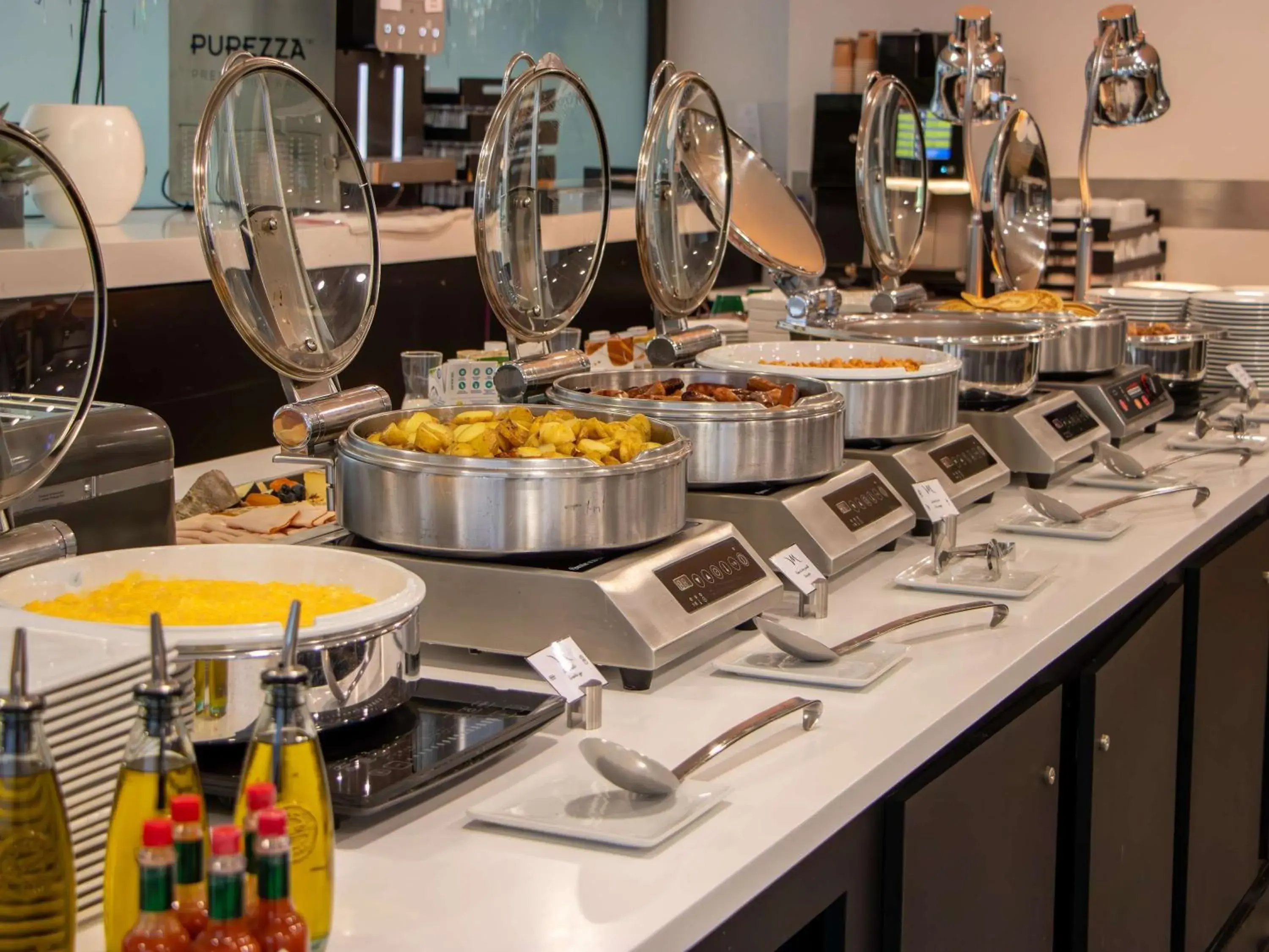 Breakfast in Mercure Paris Centre Tour Eiffel Breakfast in Mercure Paris Centre Tour Eiffel