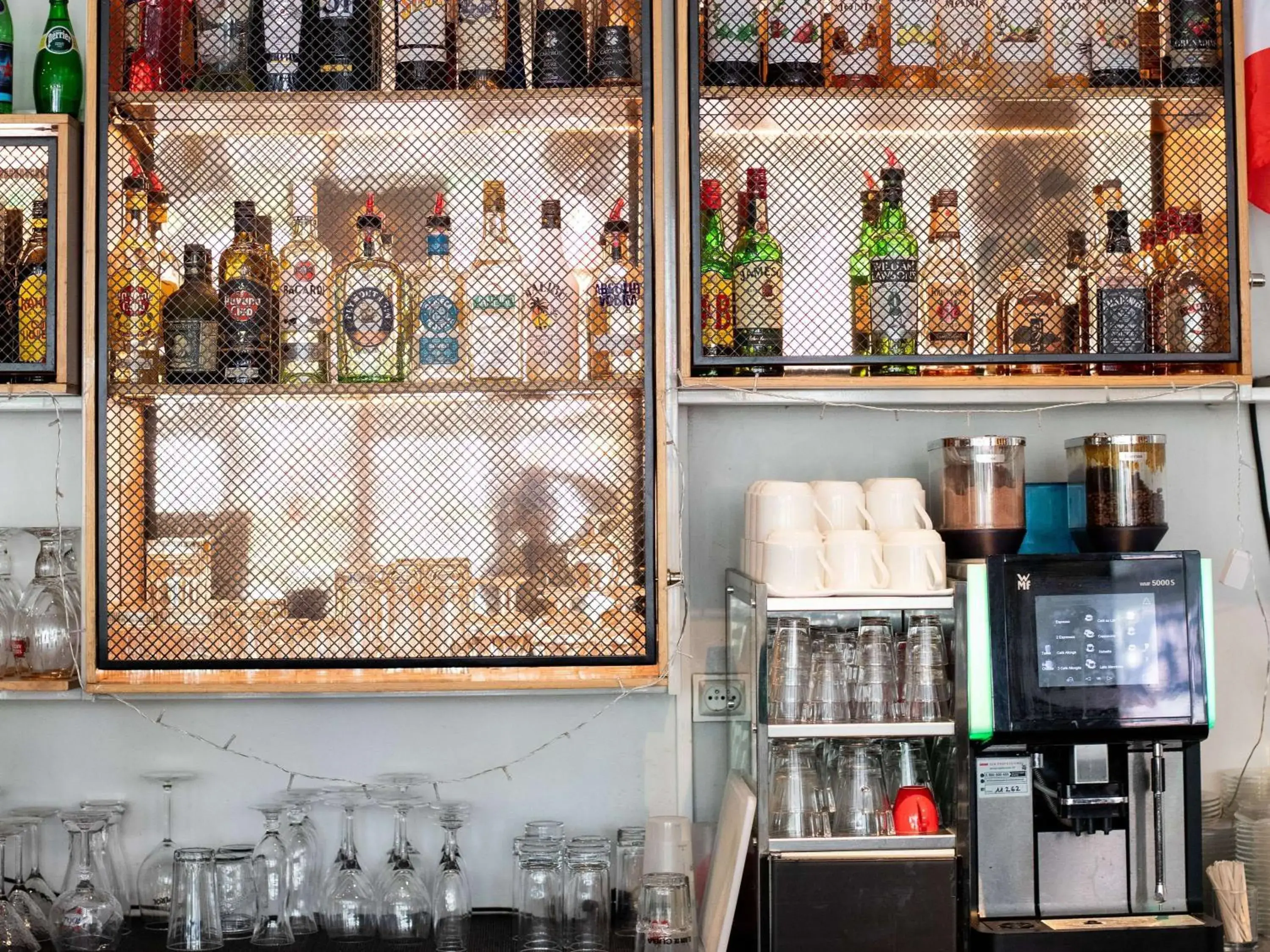 Lounge or bar in ibis Styles Paris Bercy Lounge or bar in ibis Styles Paris Bercy