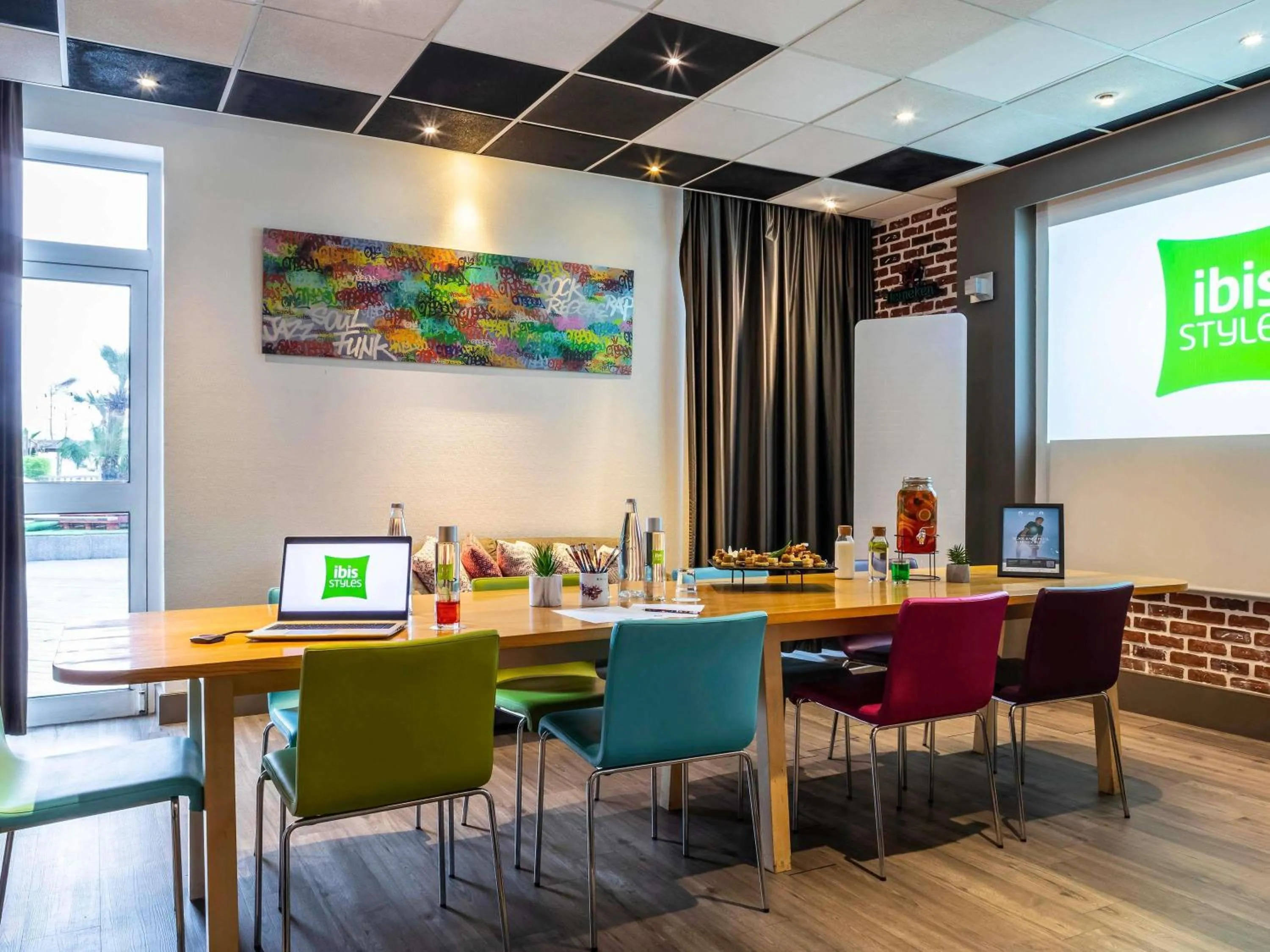 Meeting/conference room in ibis Styles Paris Bercy