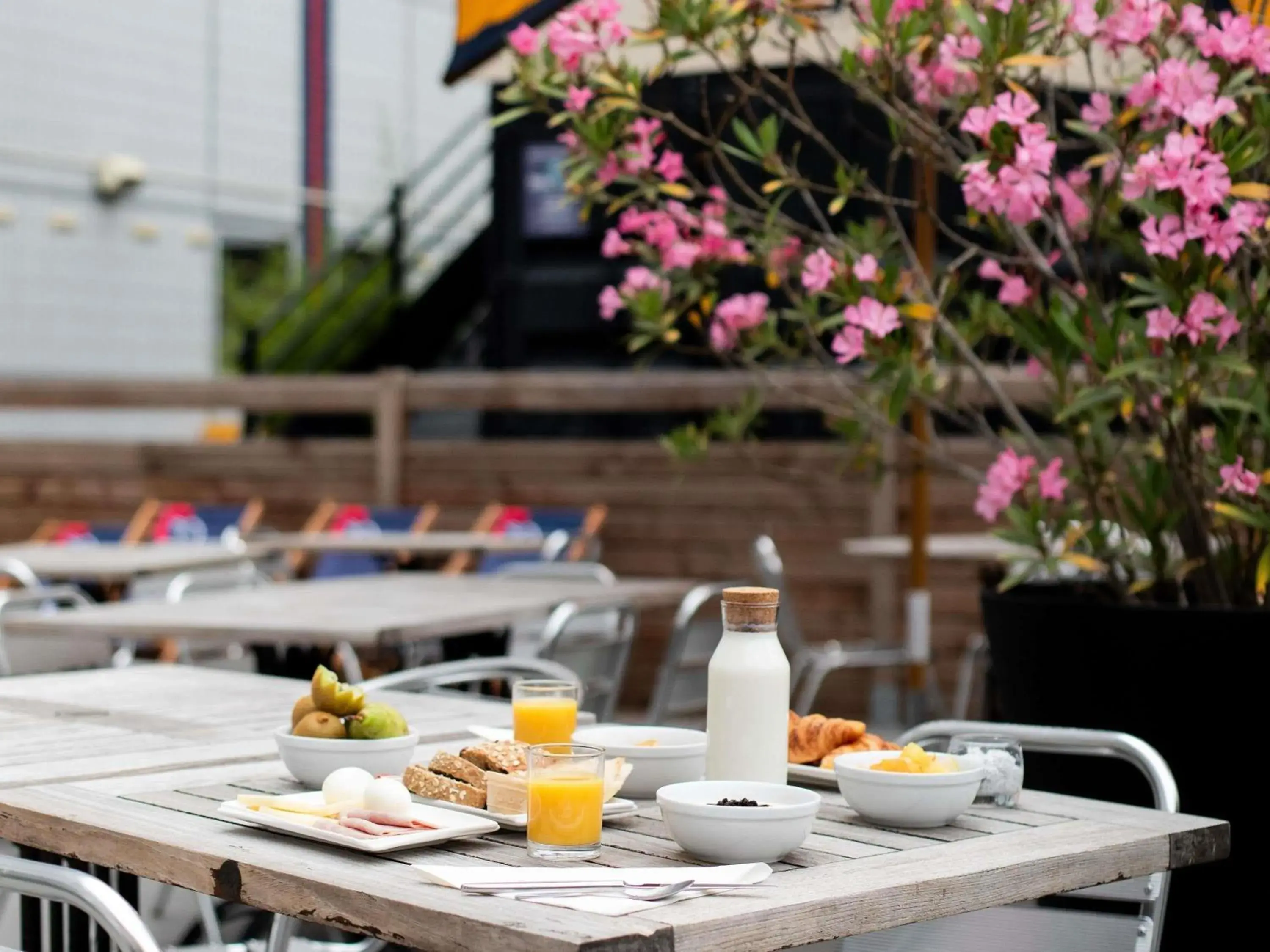 Breakfast in ibis Styles Paris Bercy Breakfast in ibis Styles Paris Bercy