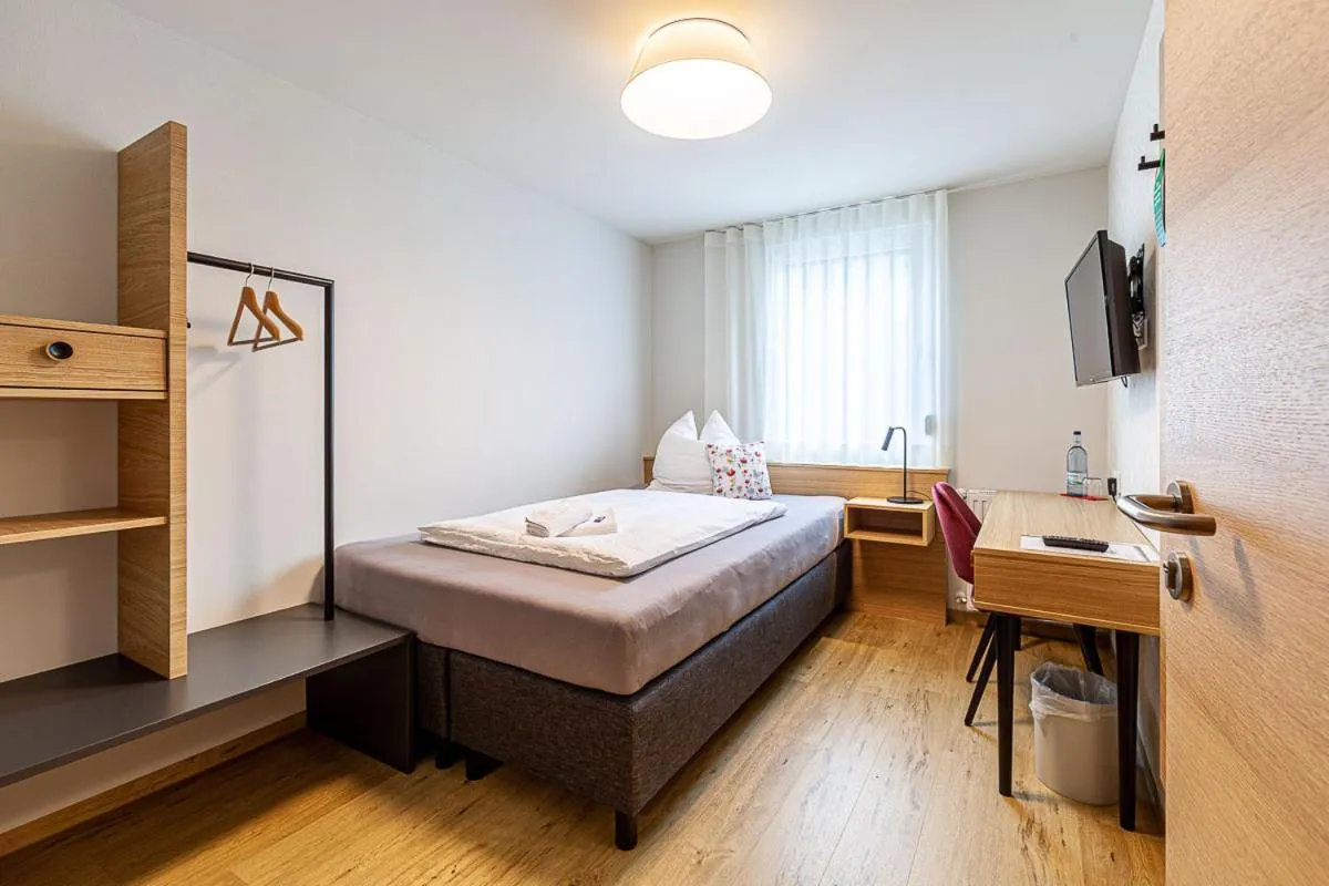 Bed in Hotel Garni Traube