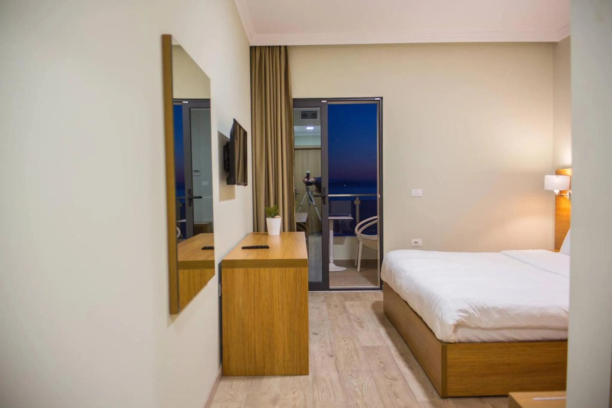 Bedroom, Bed in Hotel Jaroal