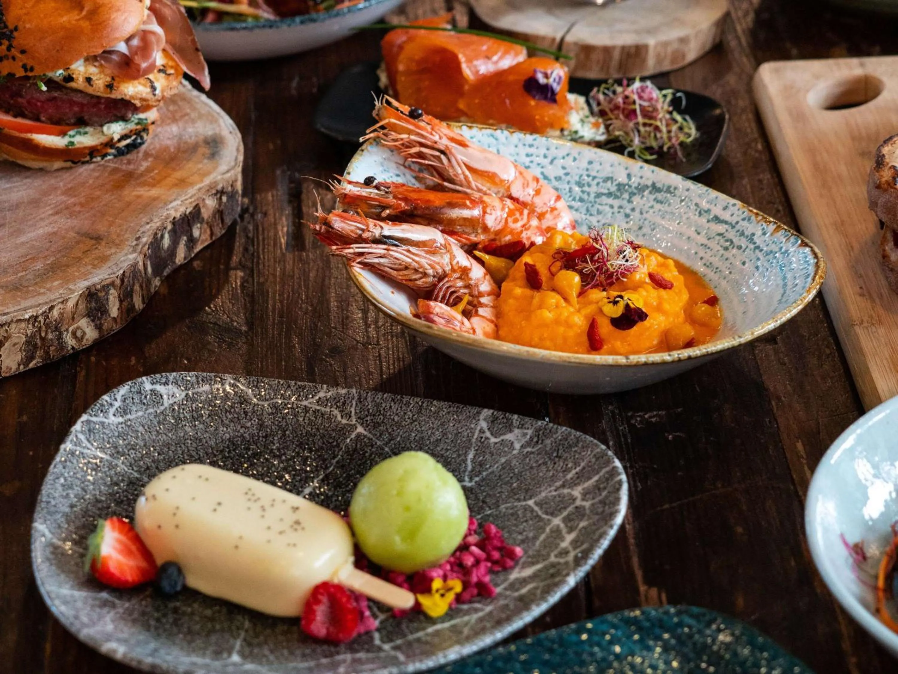 Property building in Mercure Paris Val de Fontenay