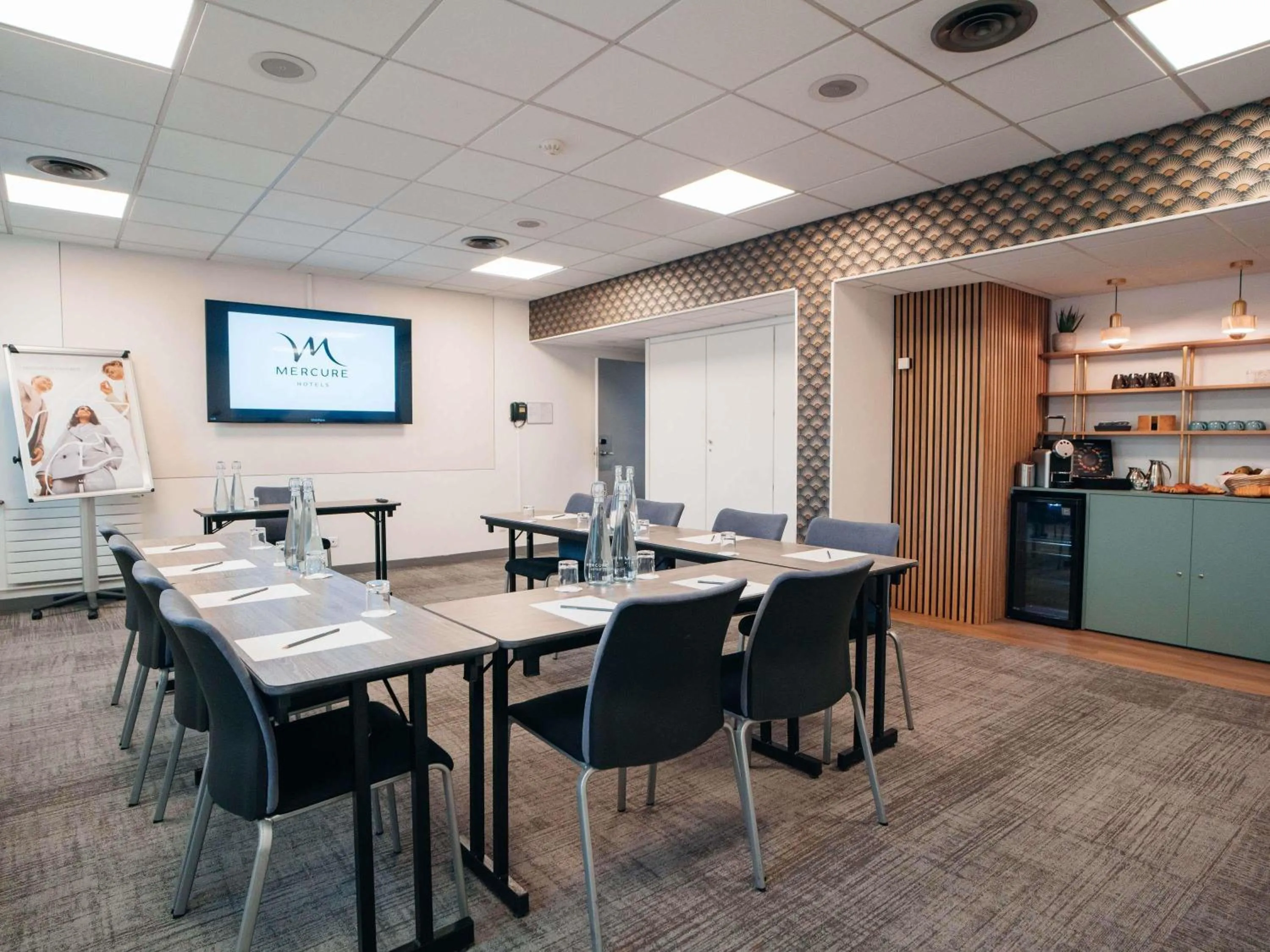 Meeting/conference room in Mercure Paris Val de Fontenay