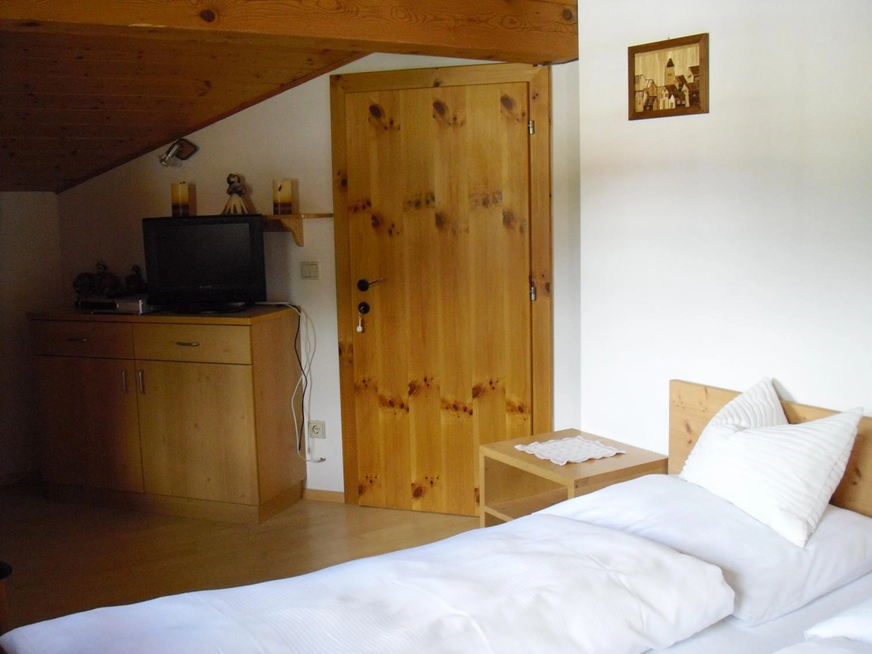 Bed in Pizzeria Restaurant Wieser