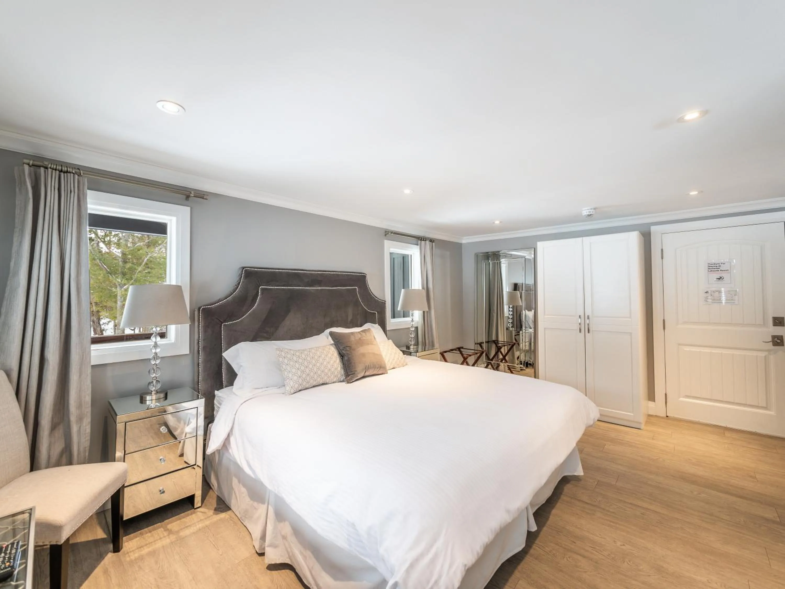 Bed in Somerset Lakeside Resort