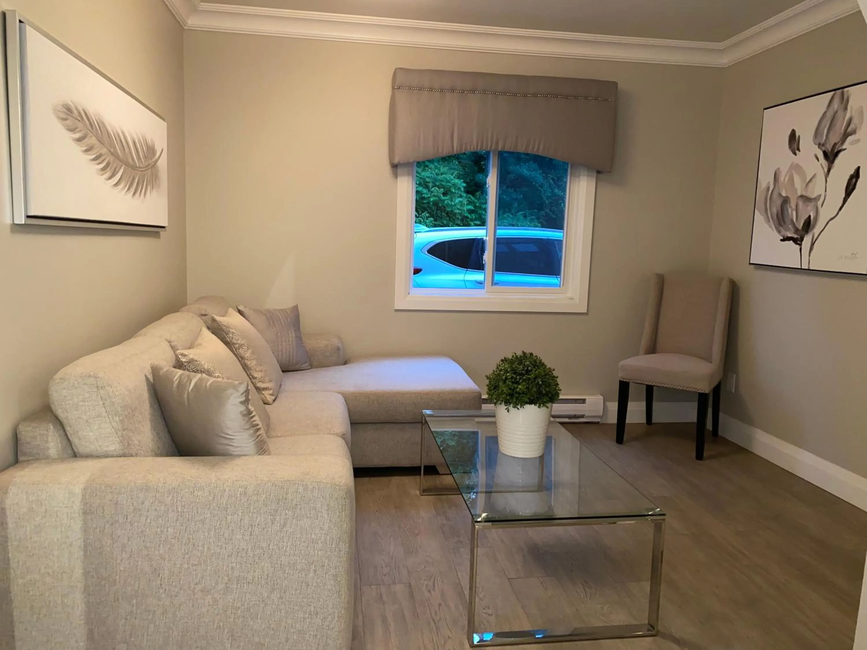 Seating area in Somerset Lakeside Resort