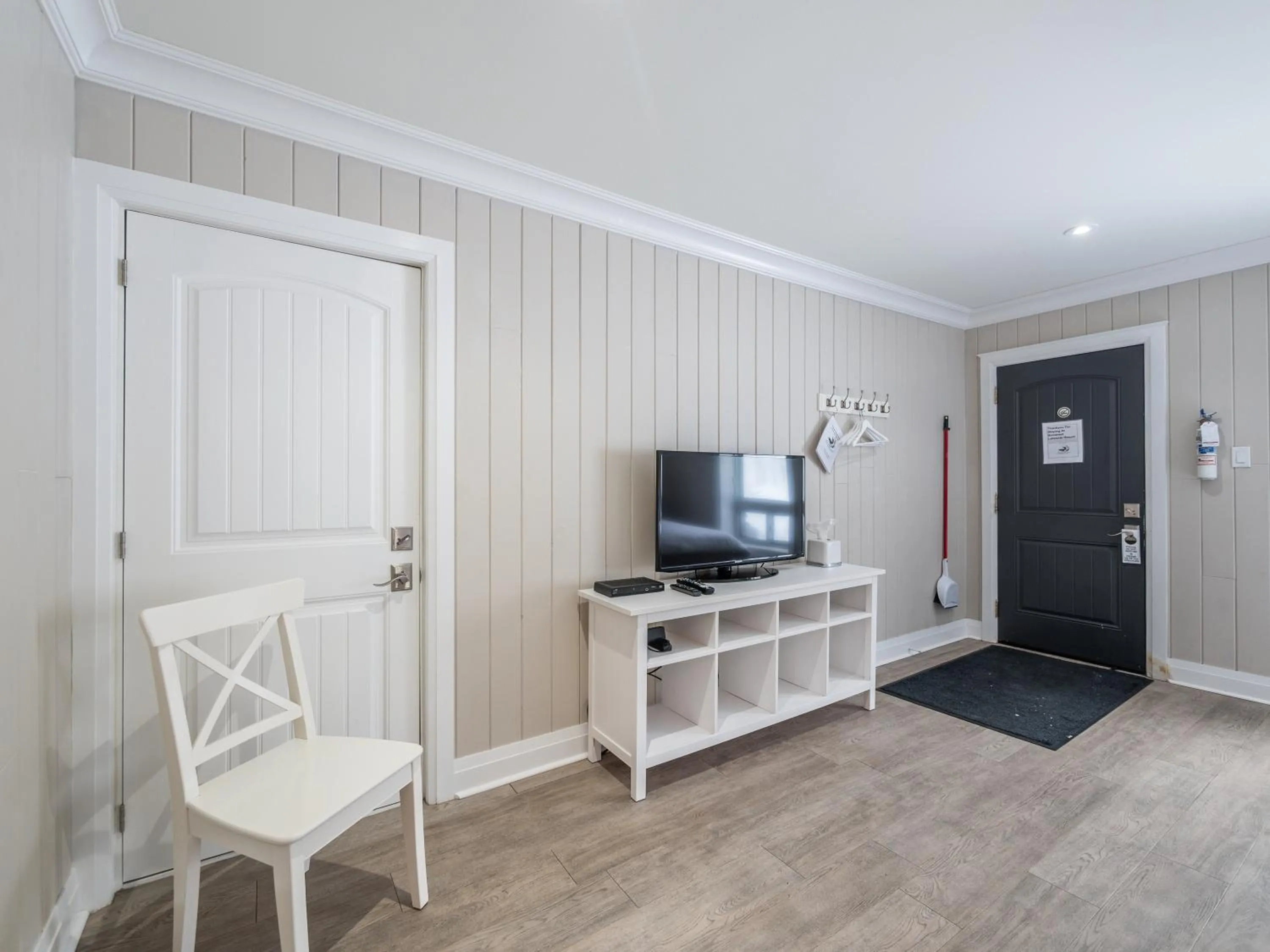 TV and multimedia in Somerset Lakeside Resort