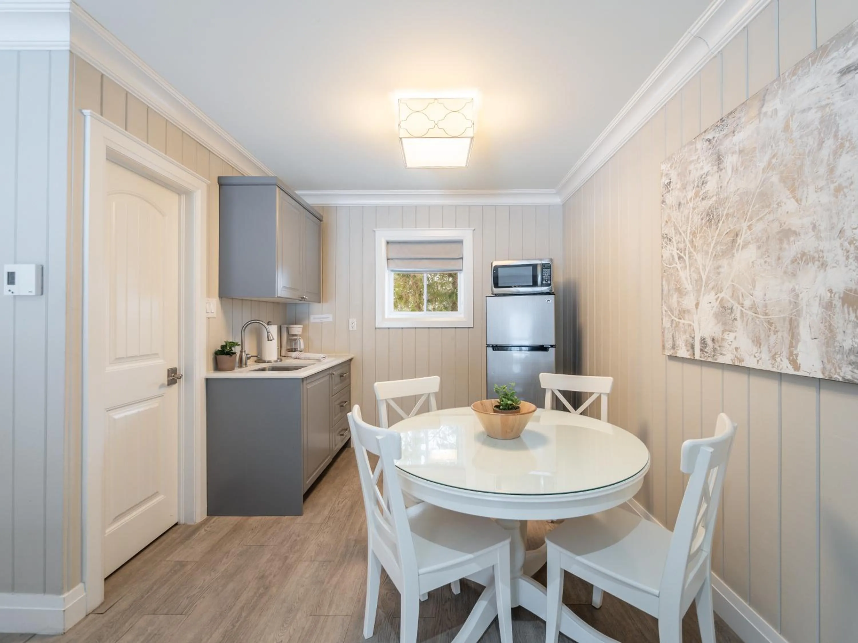 Kitchen or kitchenette in Somerset Lakeside Resort