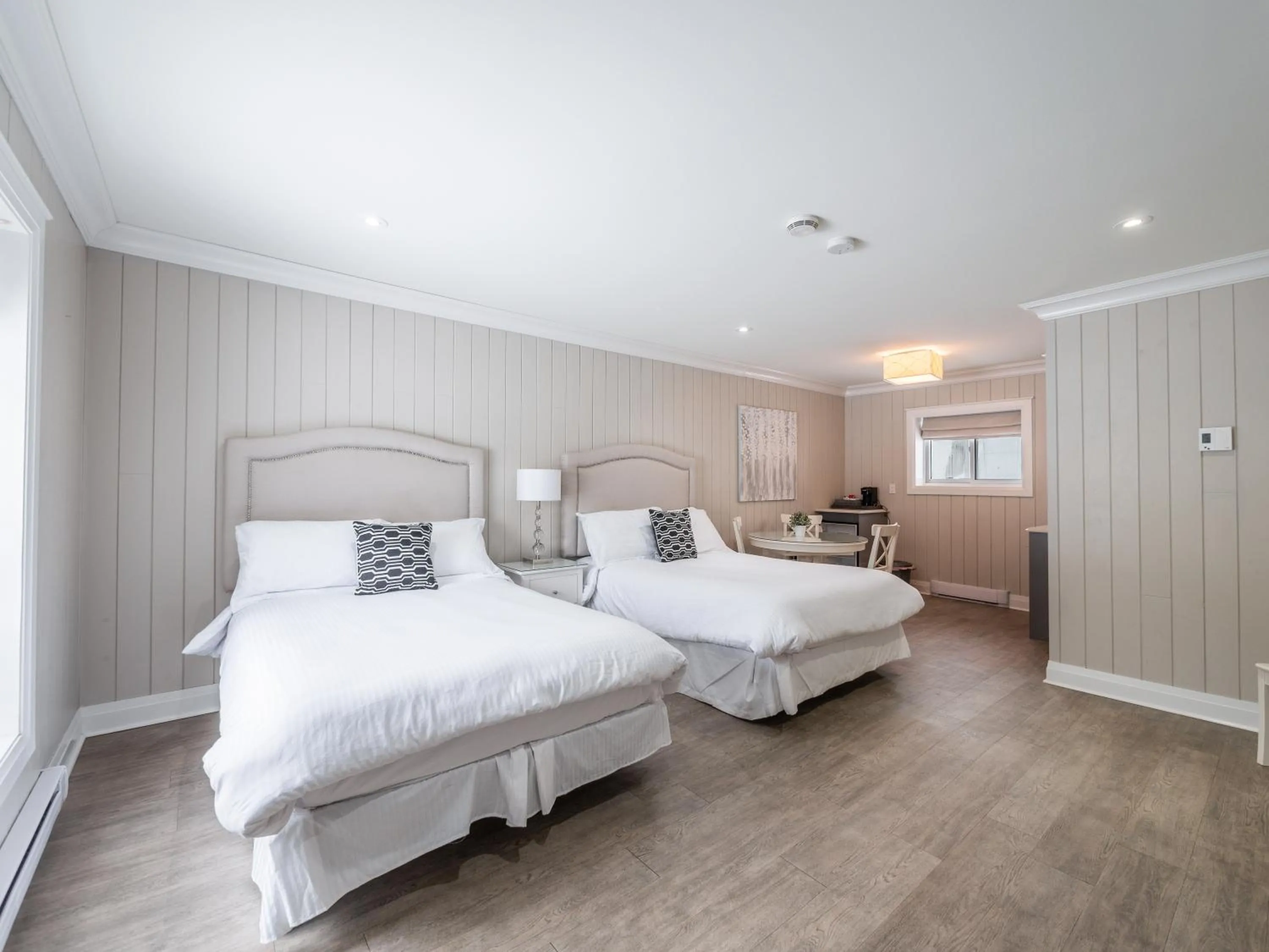 Bed in Somerset Lakeside Resort