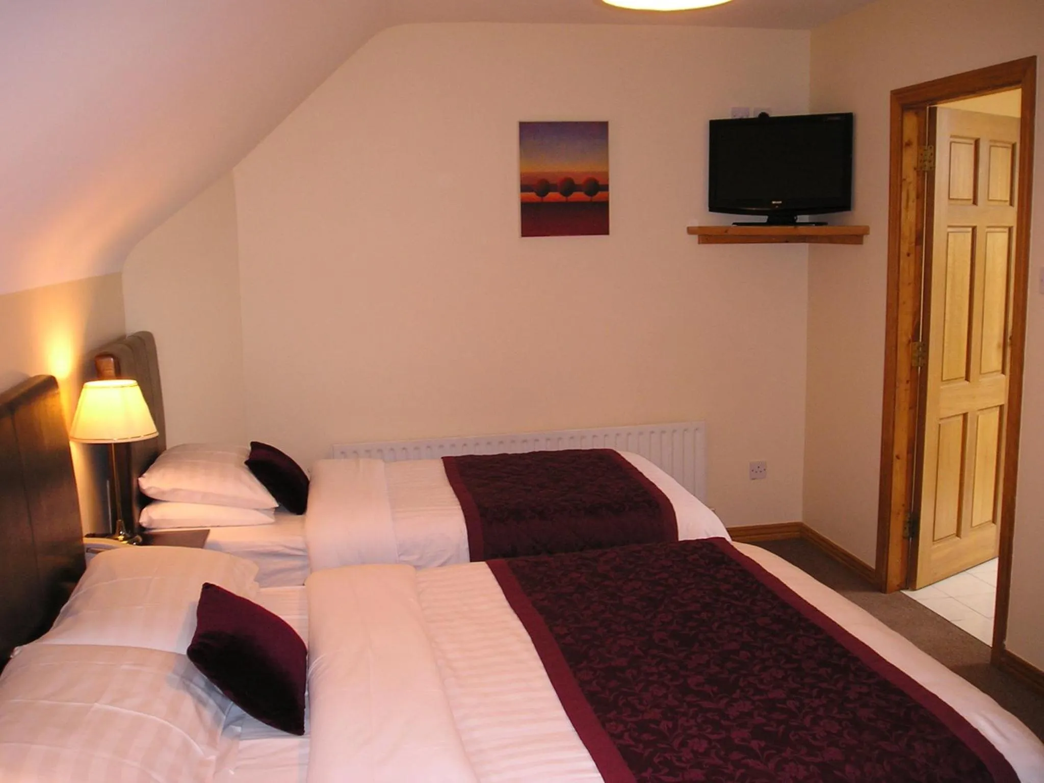 Photo of the whole room in Mountain View Guesthouse