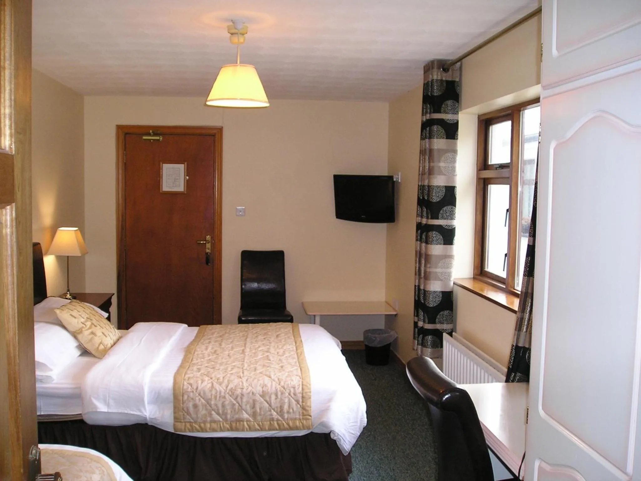 Photo of the whole room in Mountain View Guesthouse