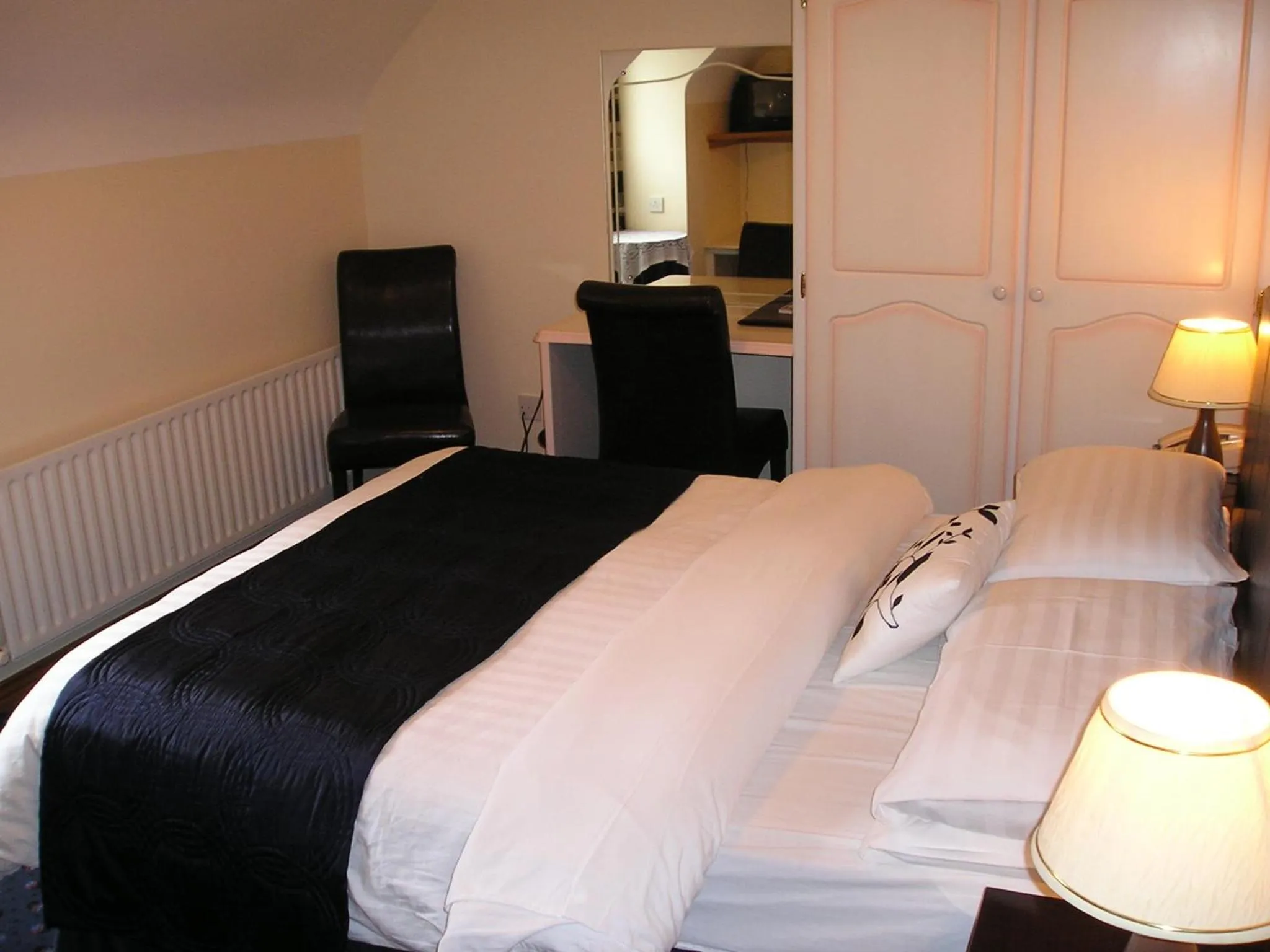 Photo of the whole room in Mountain View Guesthouse