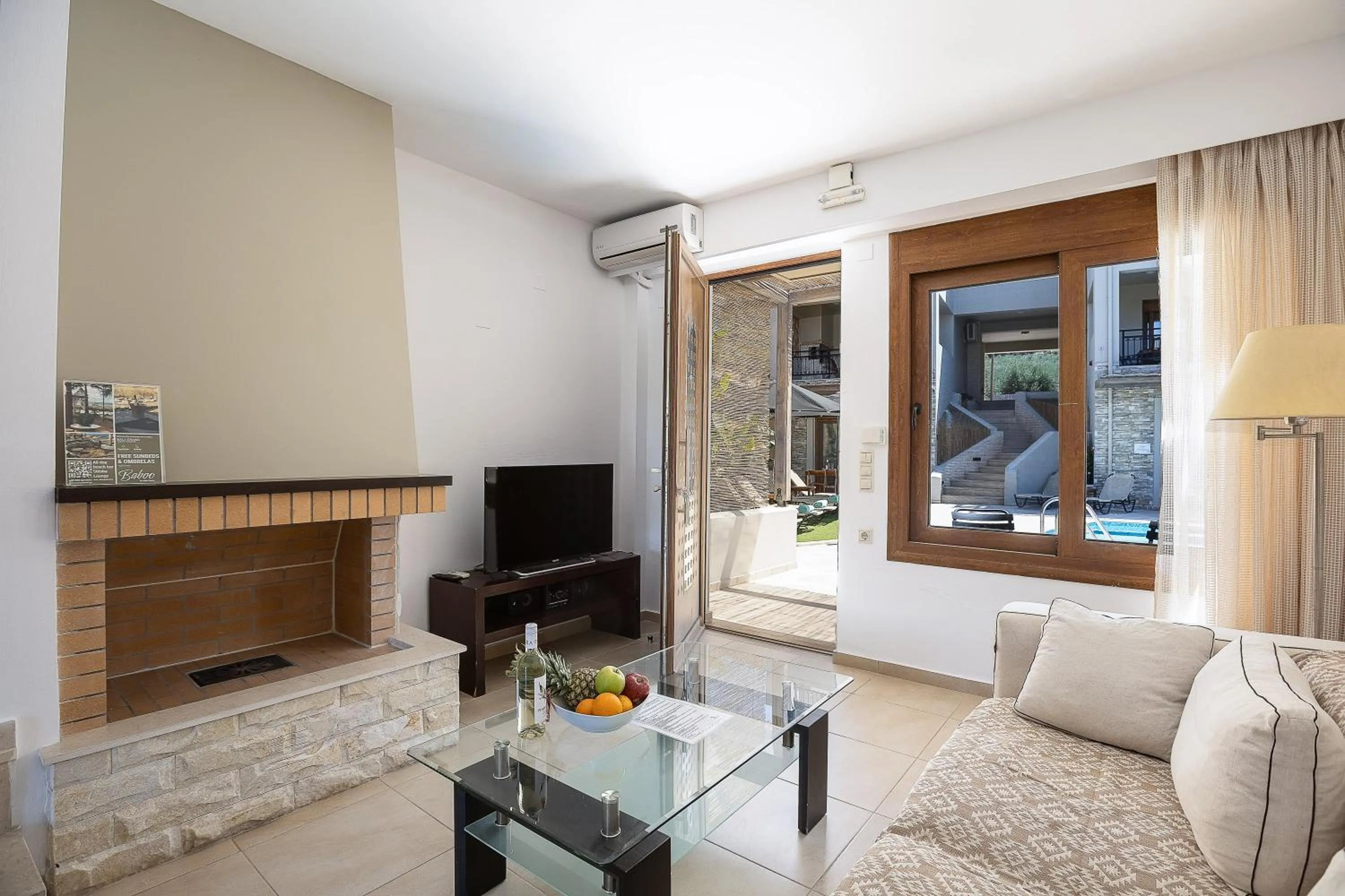Living room in Pantheon Villas & Suites