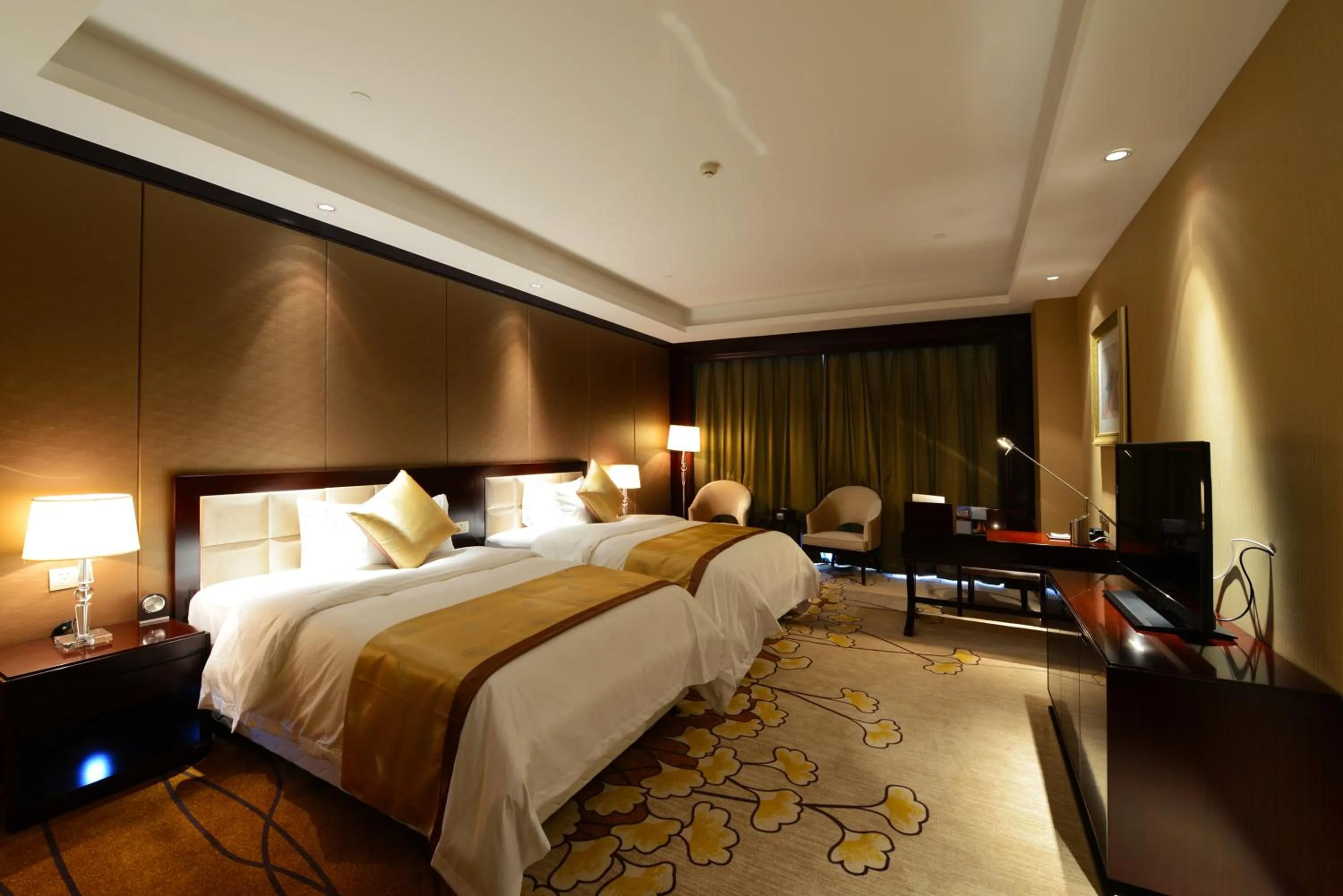 Bedroom, Bed in Jinling New Town Hotel Nanjing